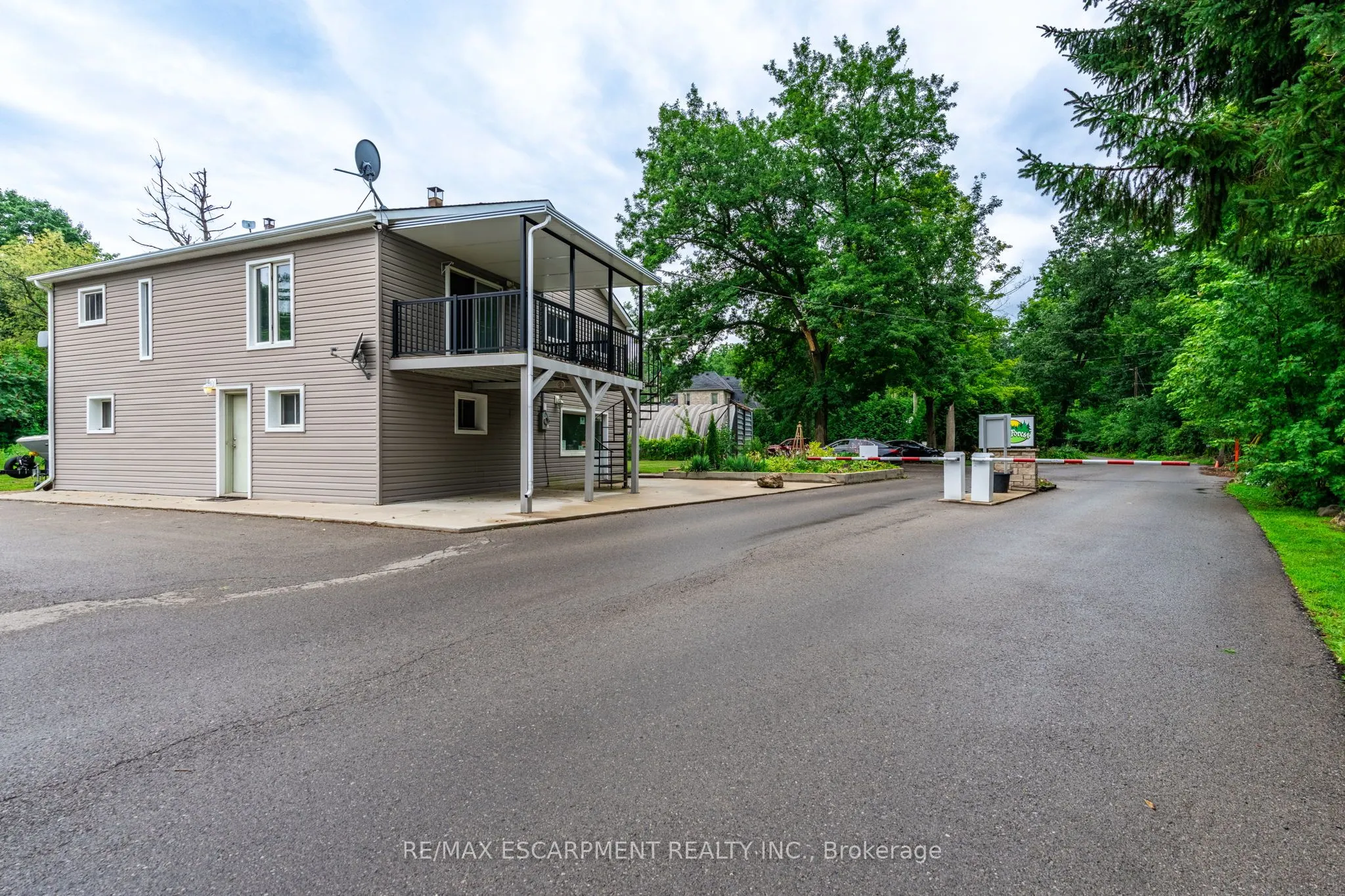 4449 MILBUROUGH Line, #8 Poplar