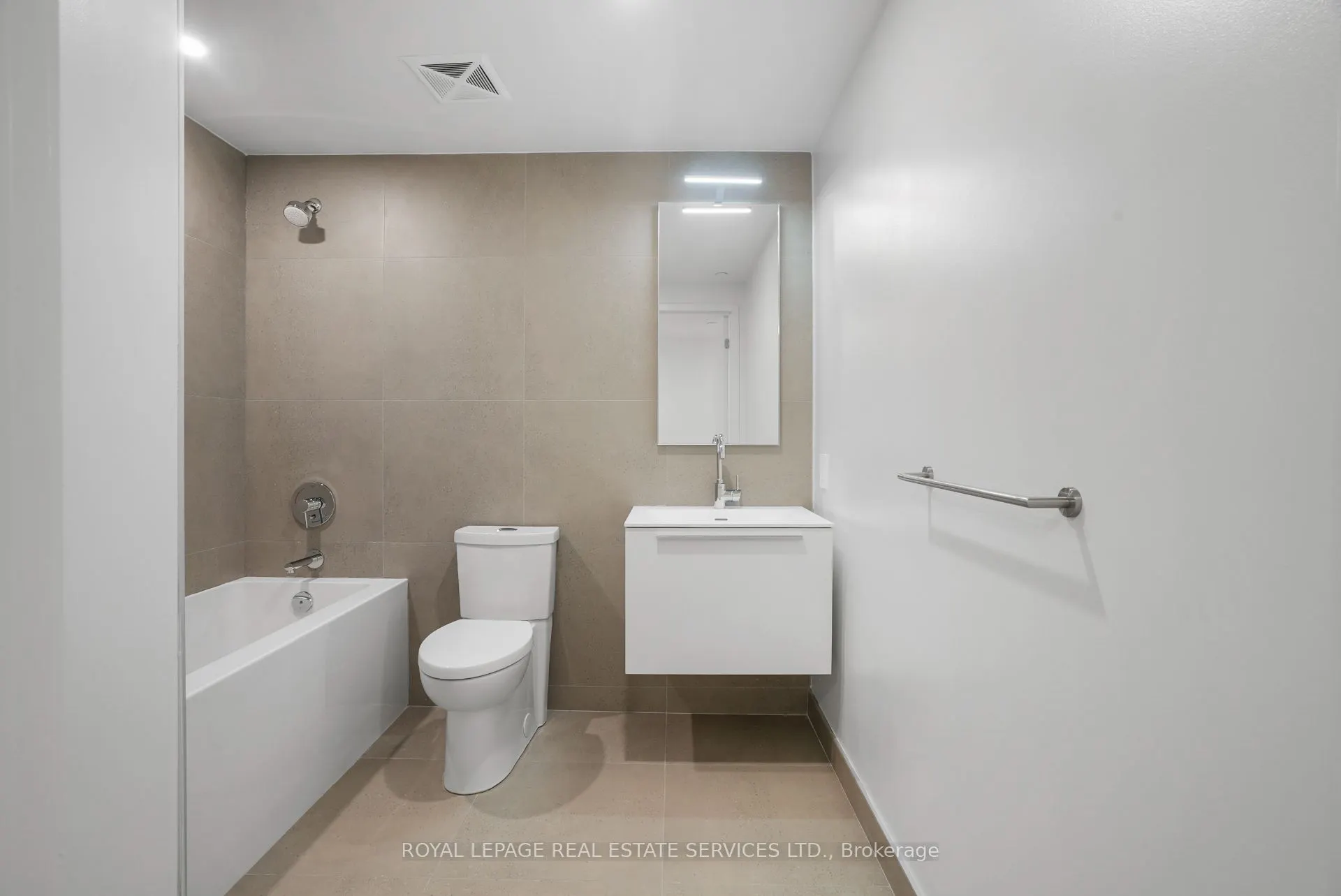 2720 Dundas Street W, #302