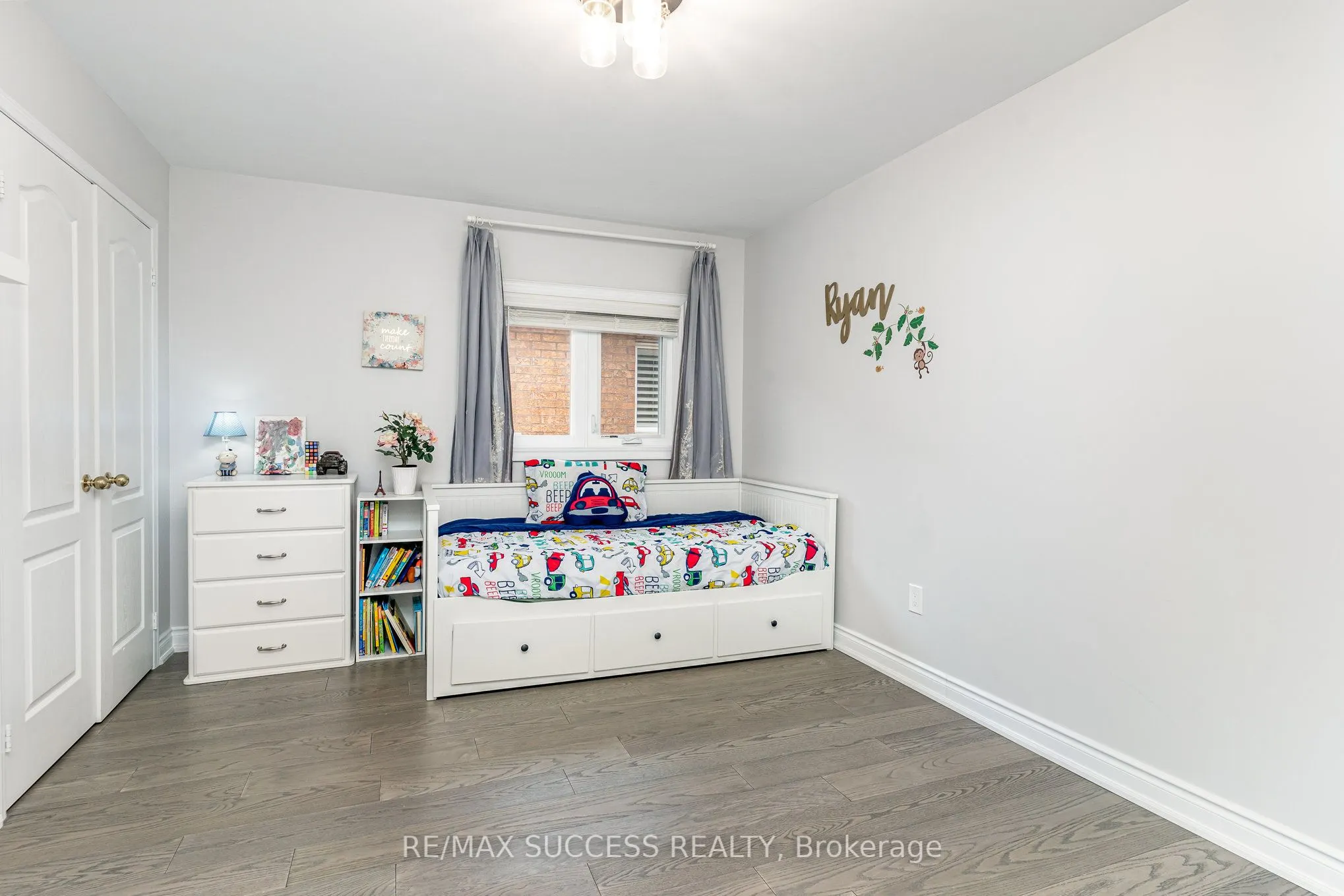 5383 Red Brush Drive