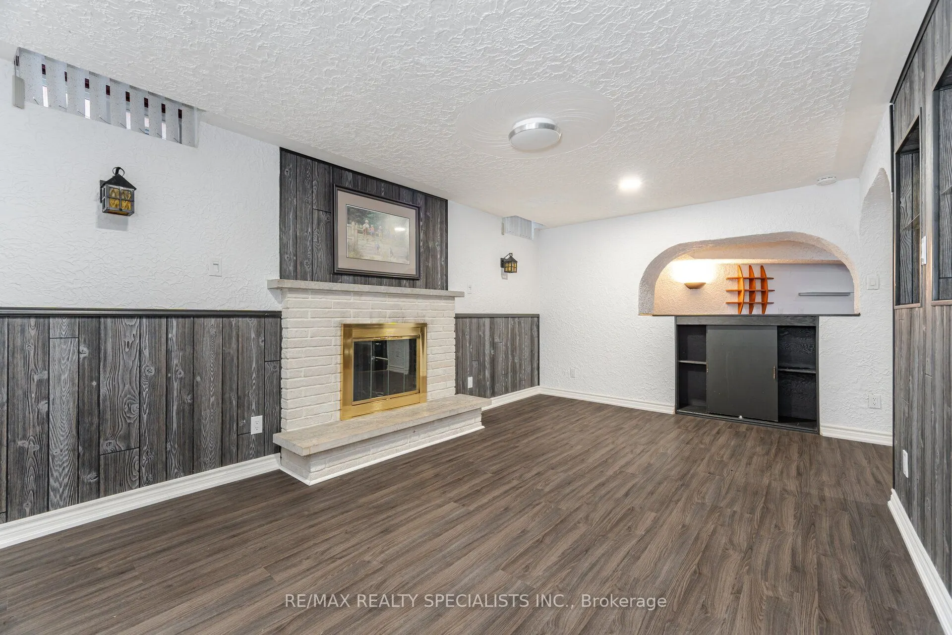 99 Kenpark Avenue