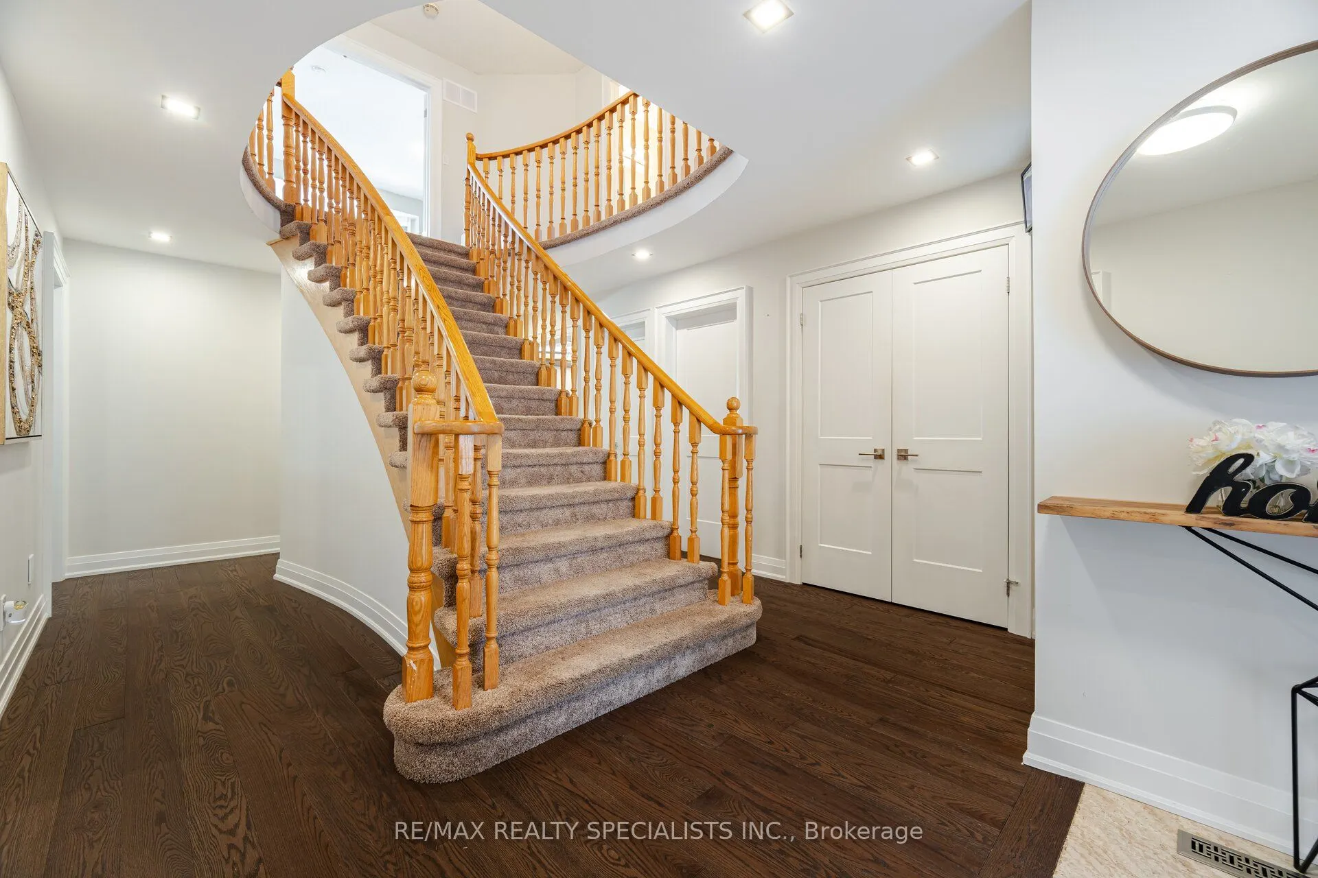99 Kenpark Avenue