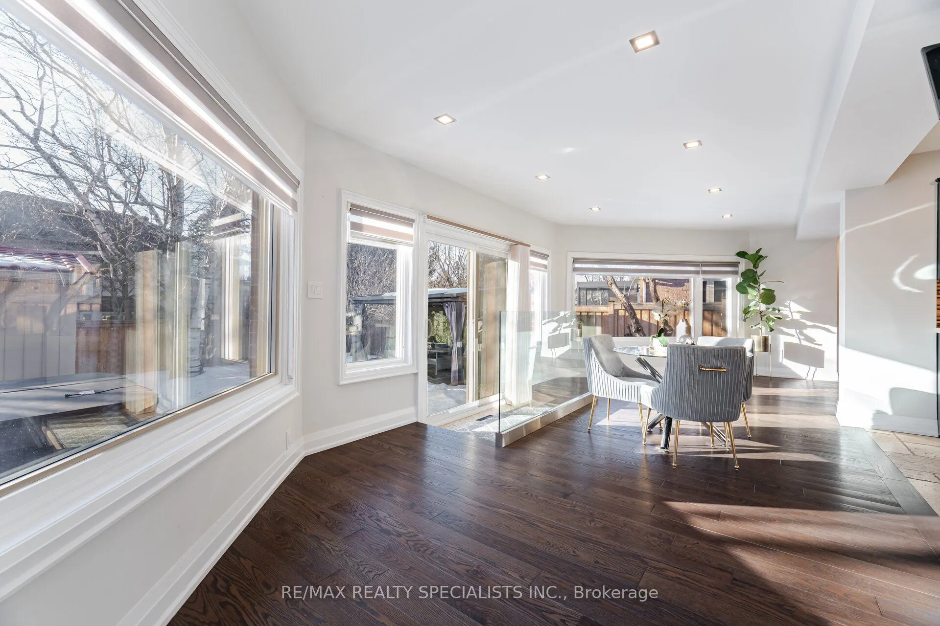 99 Kenpark Avenue