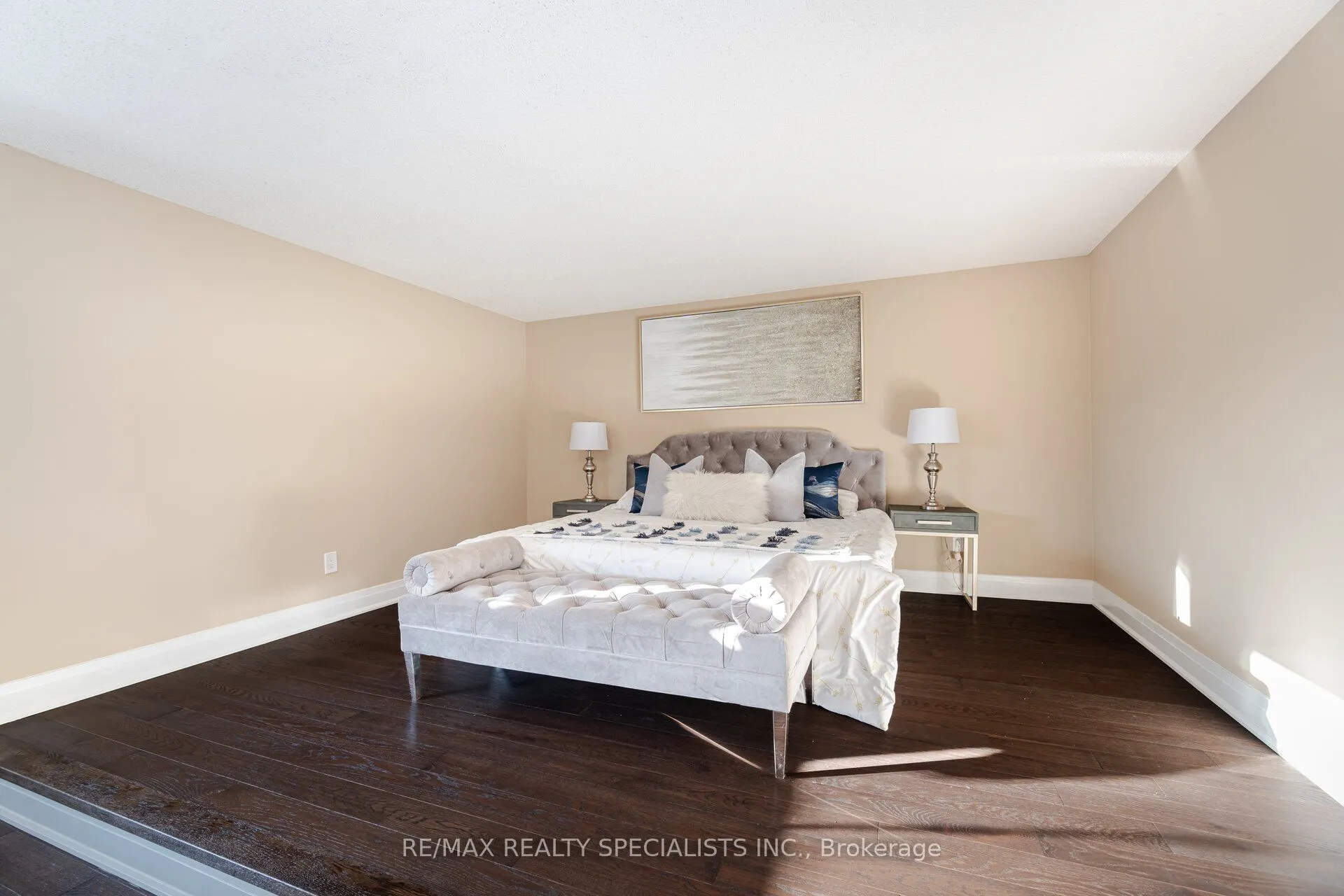 99 Kenpark Avenue