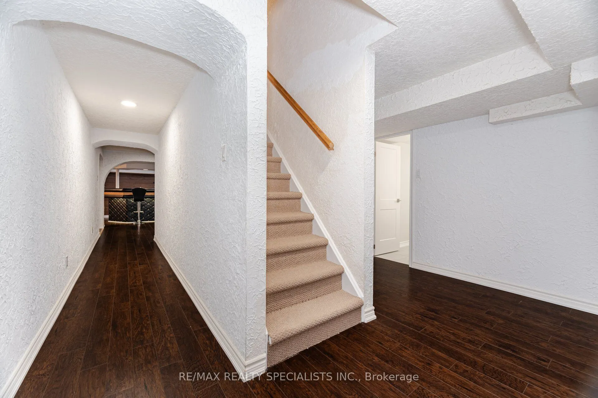 99 Kenpark Avenue