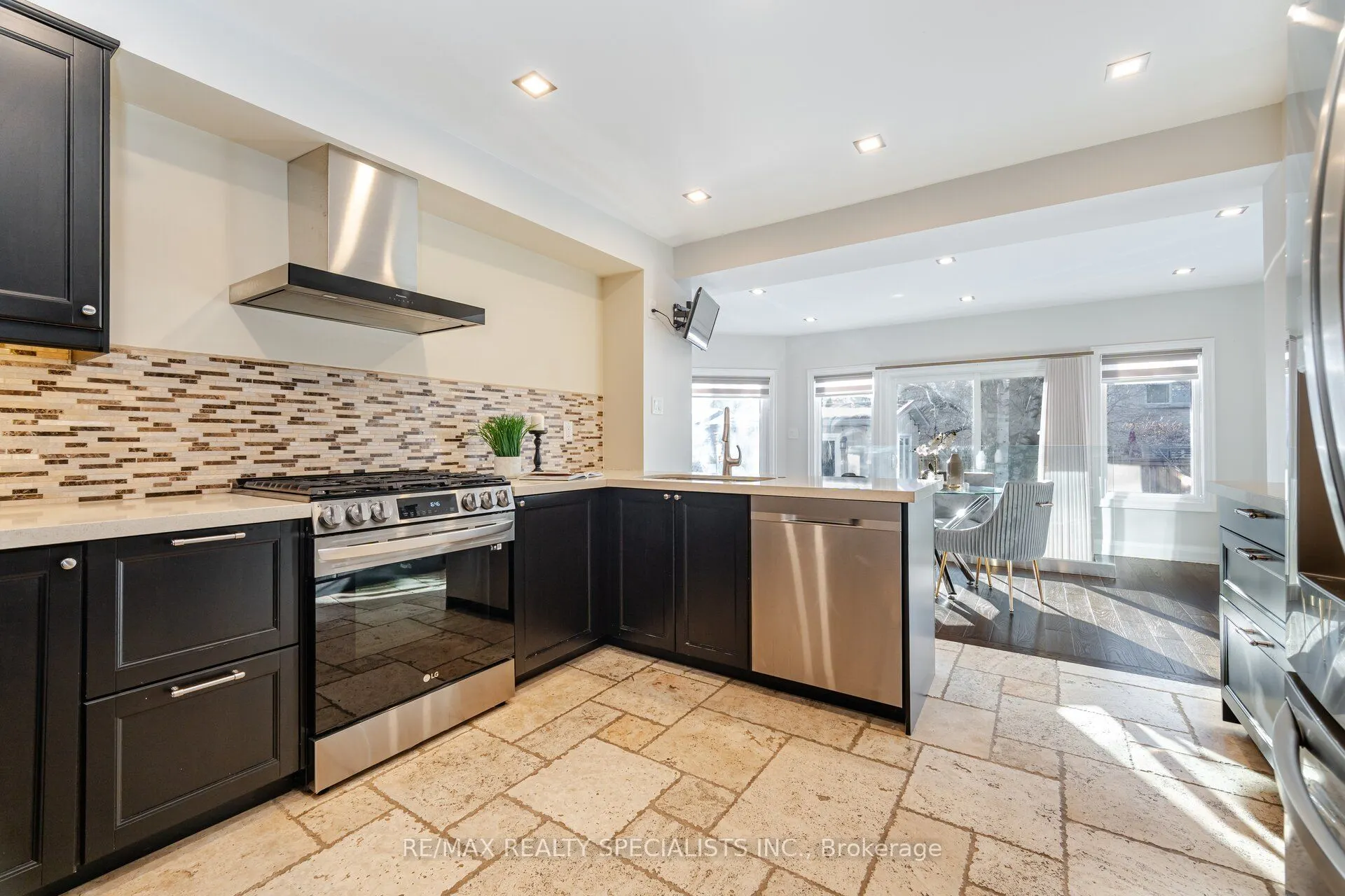 99 Kenpark Avenue