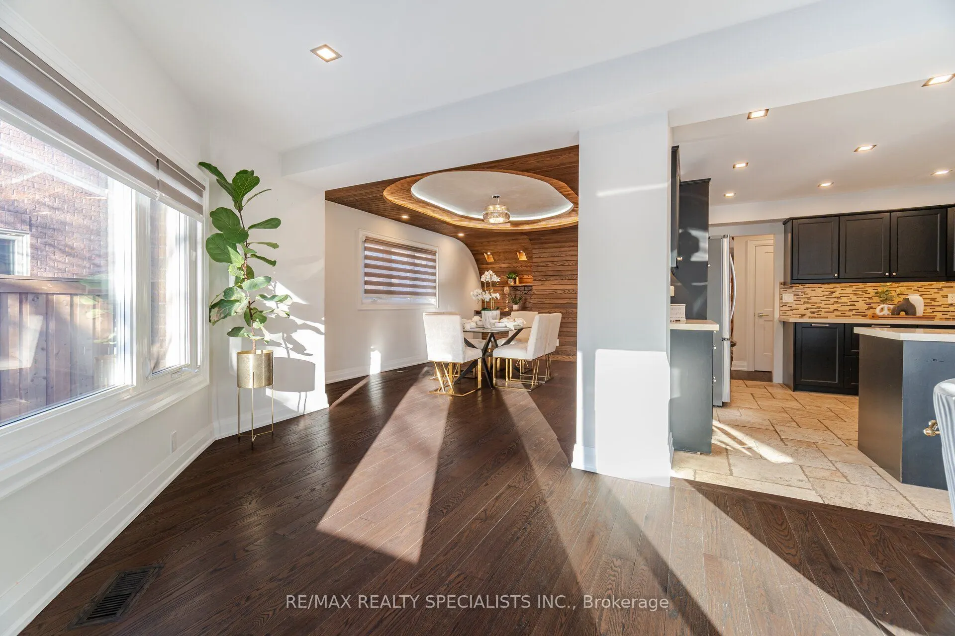 99 Kenpark Avenue