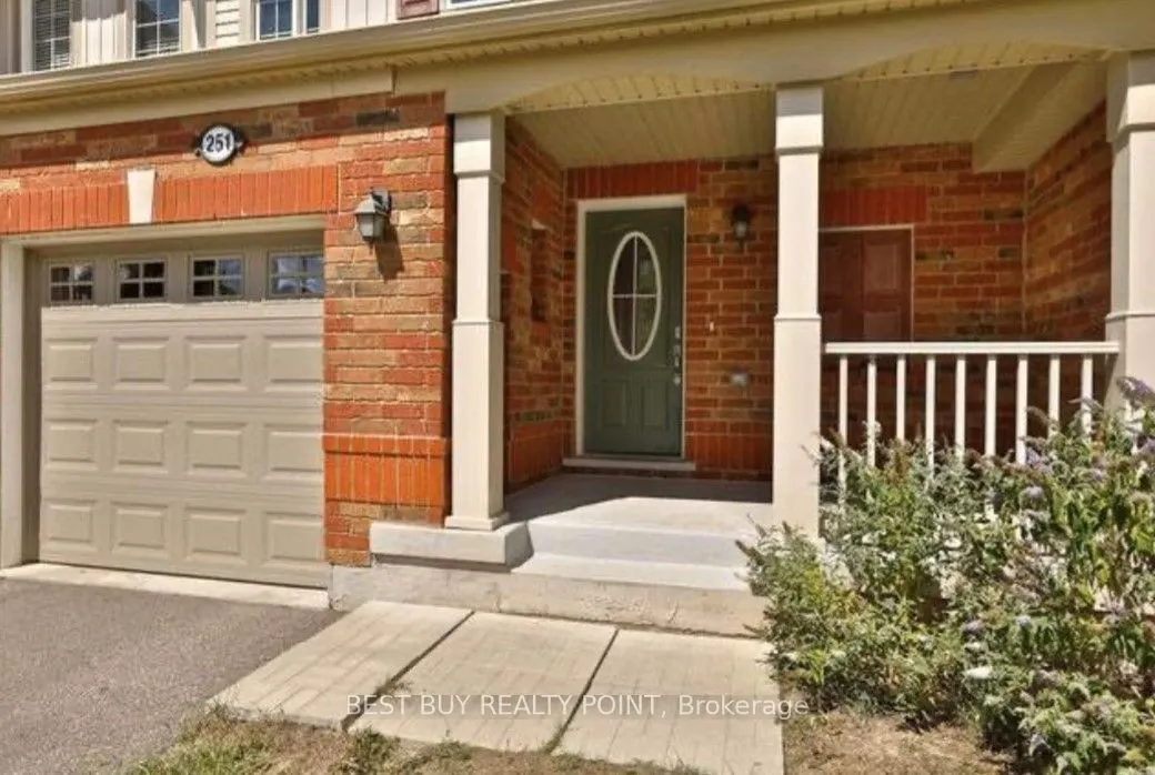 251 Mortimer Crescent