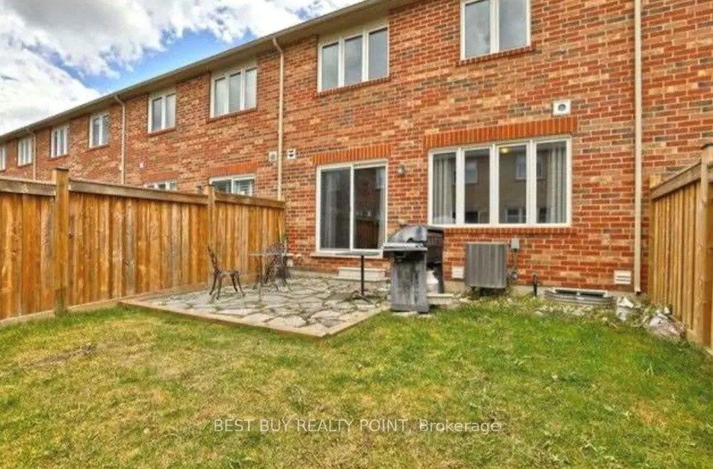 251 Mortimer Crescent