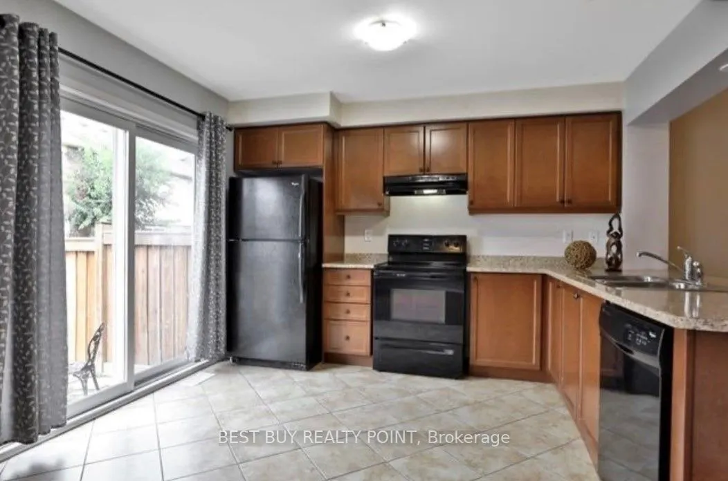 251 Mortimer Crescent
