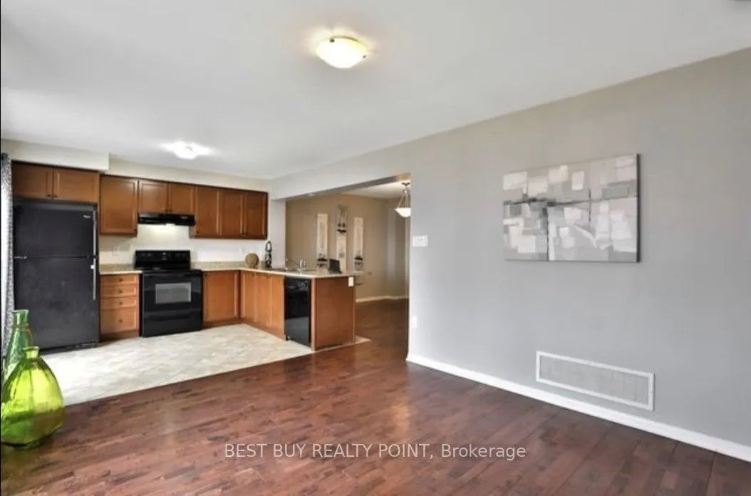 251 Mortimer Crescent