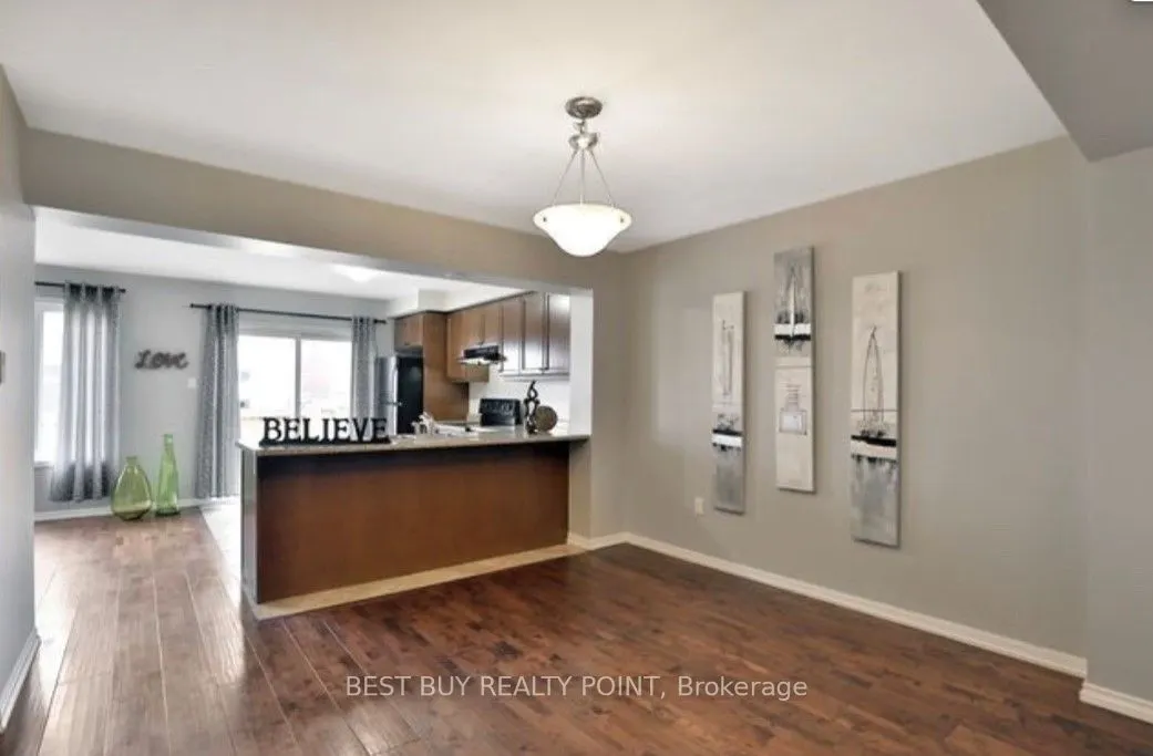 251 Mortimer Crescent