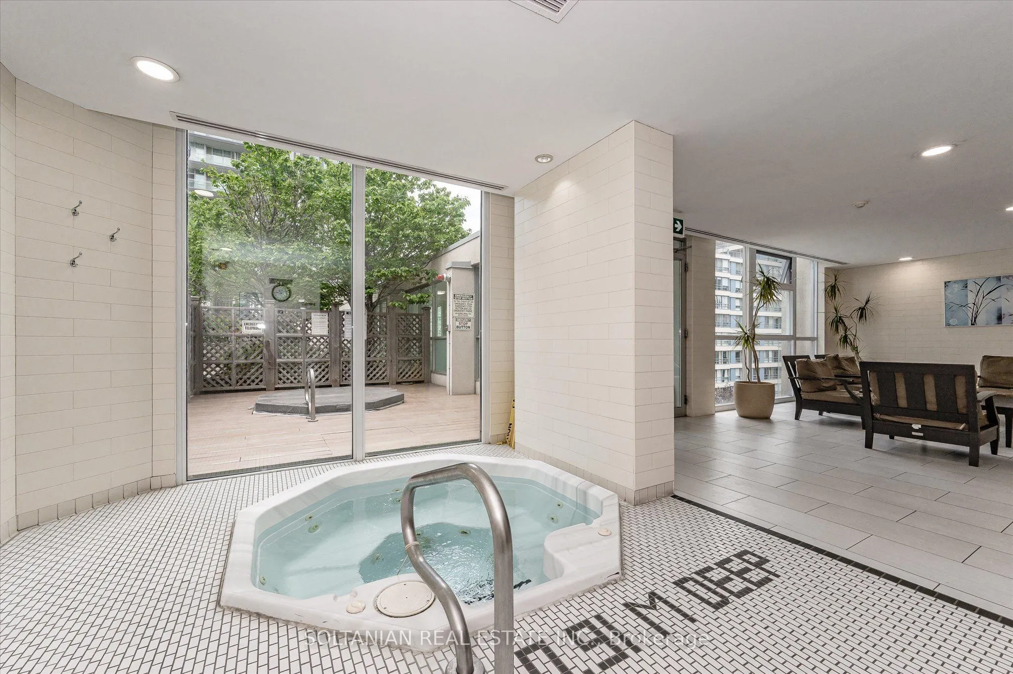 225 Webb Drive NW, #1004