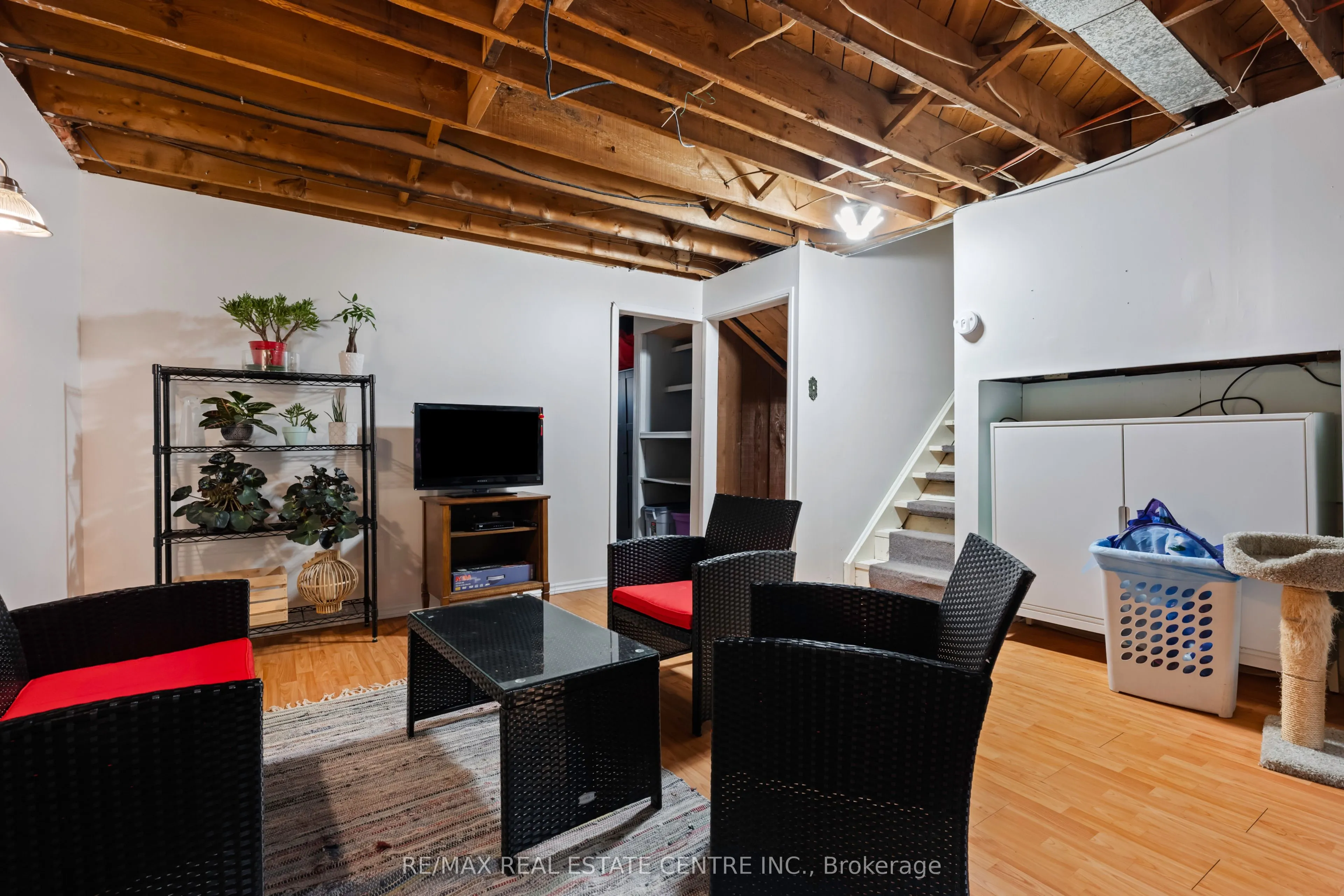 83 Brenda Boulevard