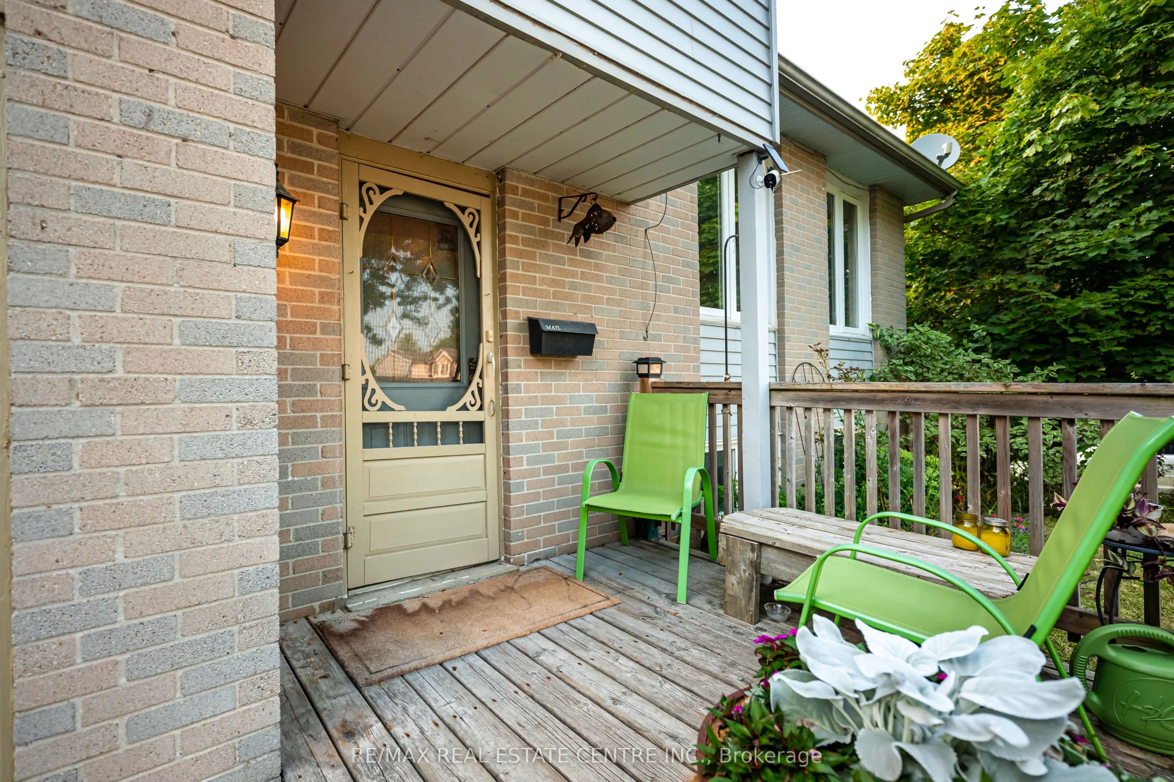 83 Brenda Boulevard