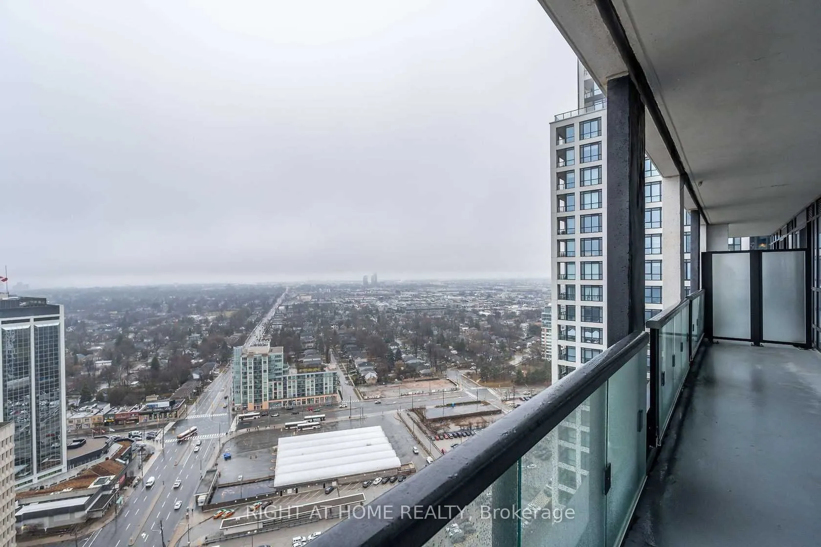 5 Mabelle Avenue, #3128