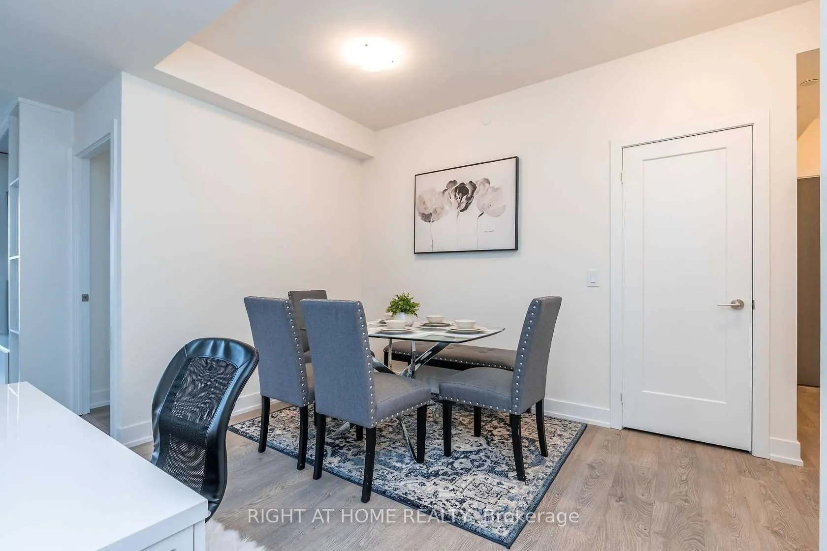 5 Mabelle Avenue, #3128