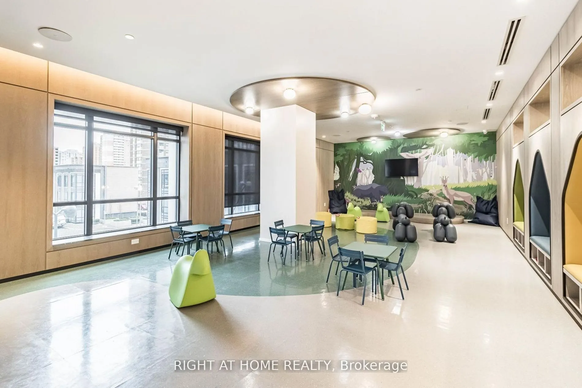 5 Mabelle Avenue, #3128