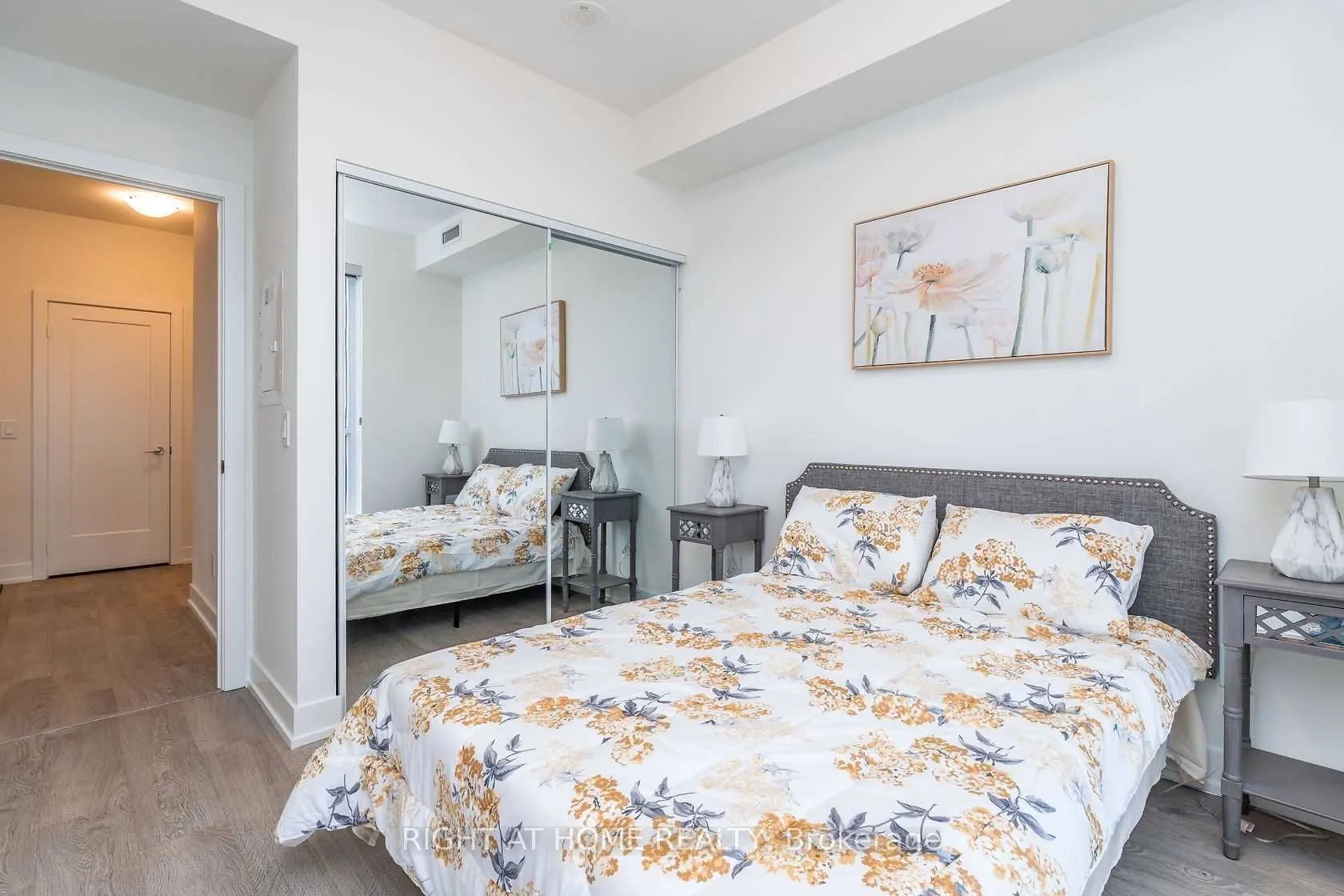 5 Mabelle Avenue, #3128