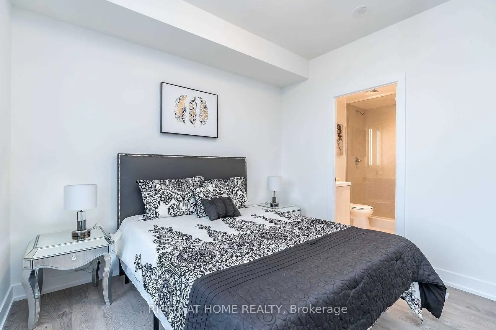 5 Mabelle Avenue, #3128