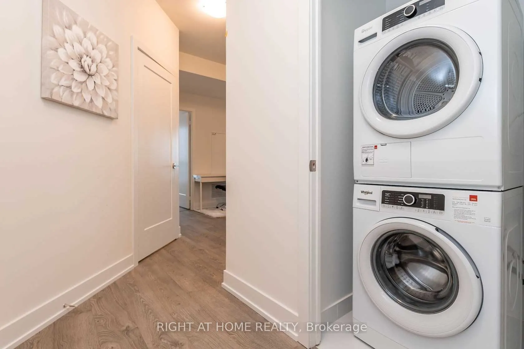 5 Mabelle Avenue, #3128