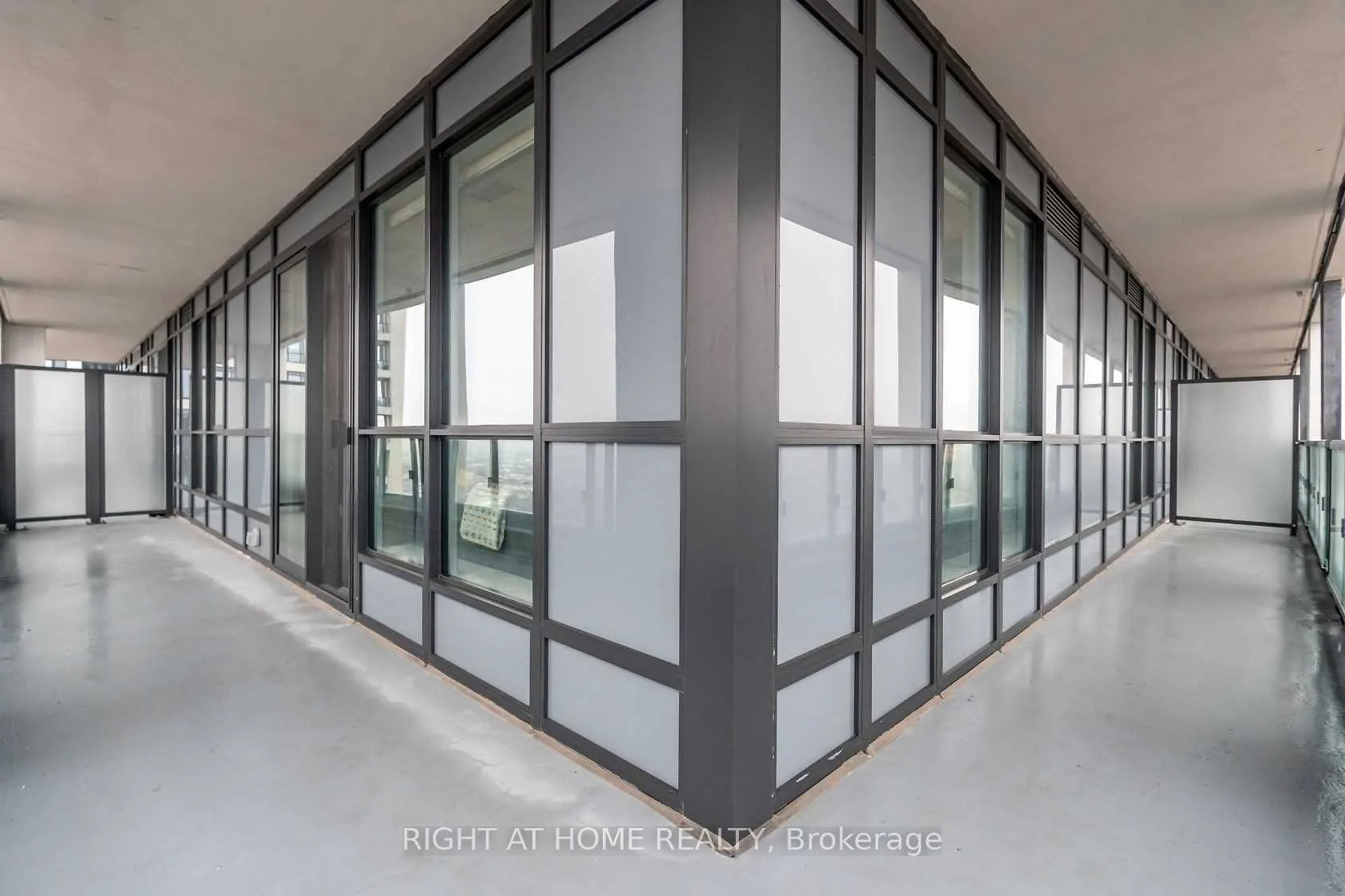 5 Mabelle Avenue, #3128