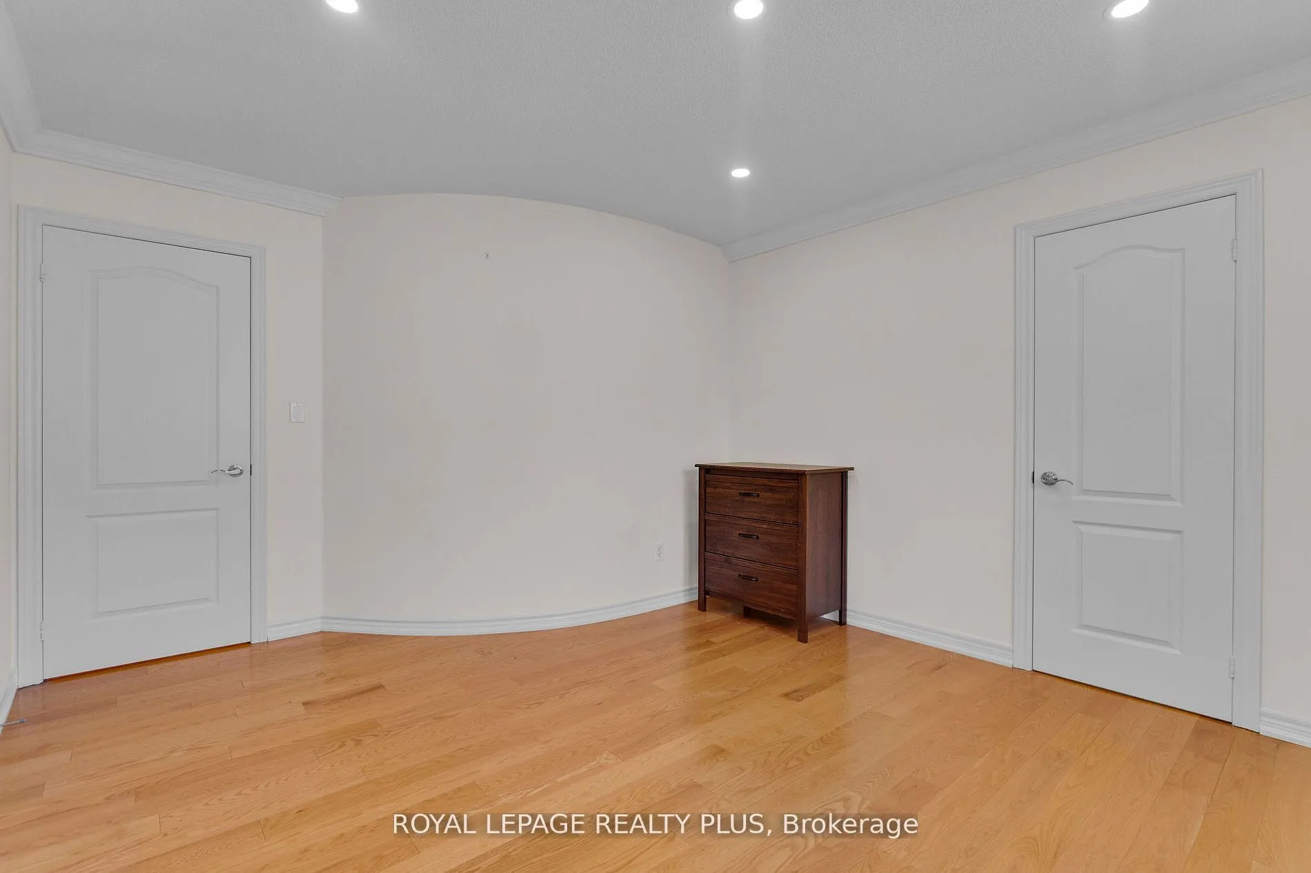 2376 Valley Forest Way