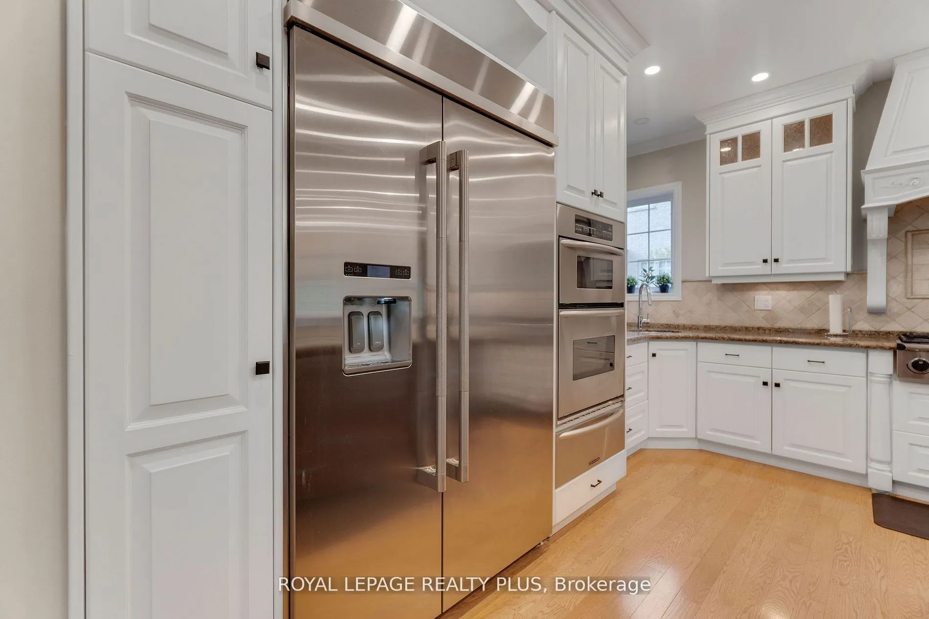 2376 Valley Forest Way