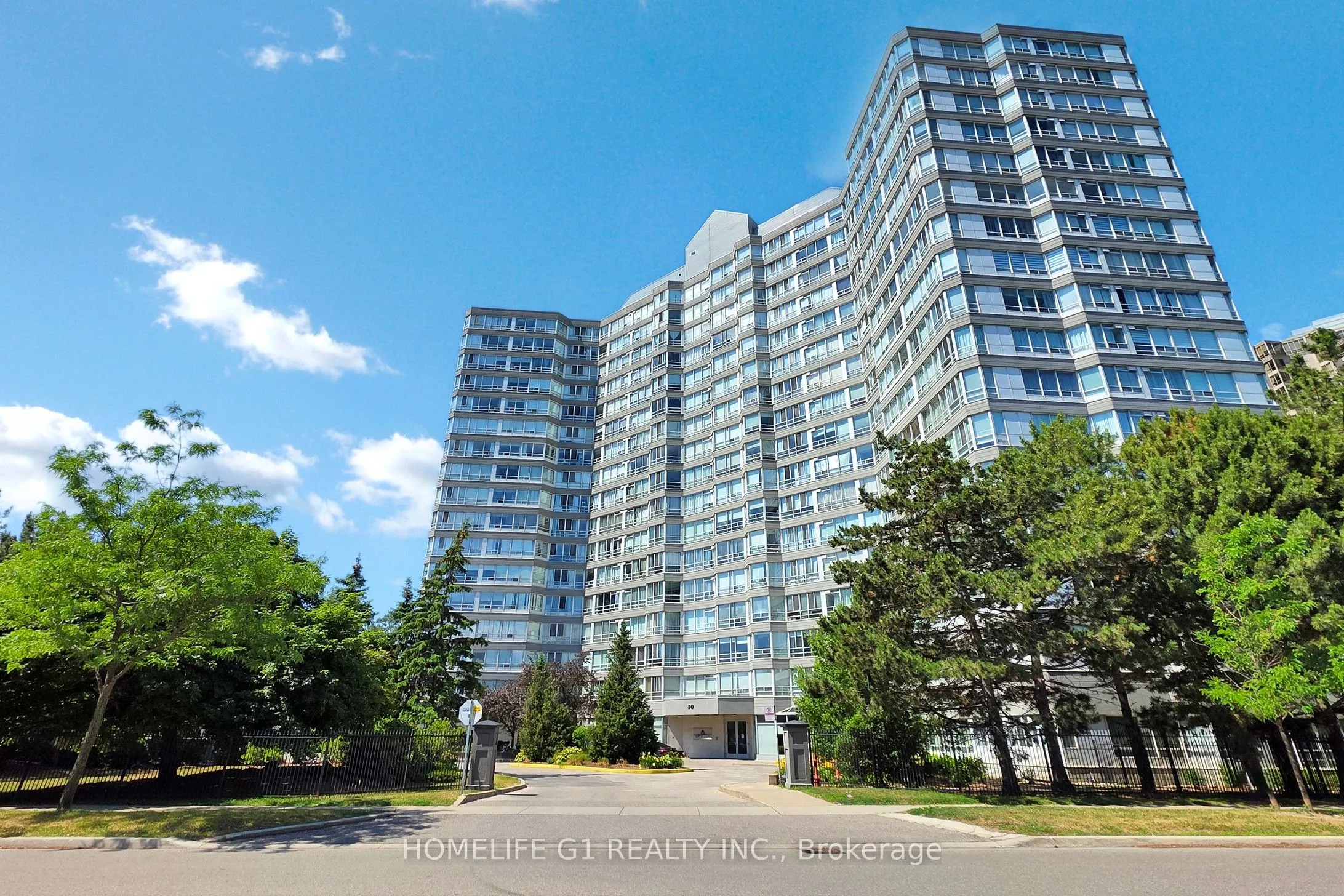 50 Kingsbridge Garden Circle, #1111