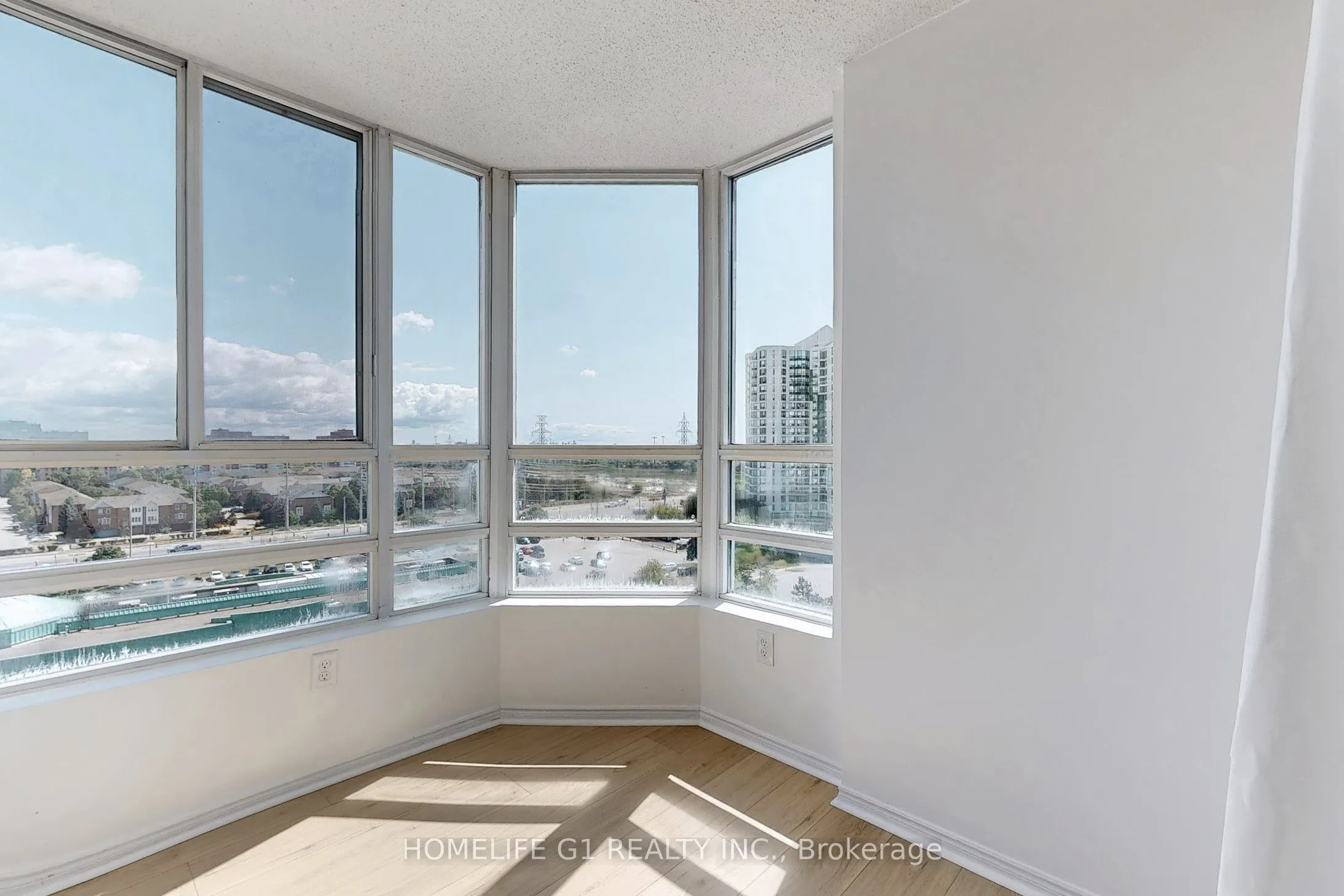 50 Kingsbridge Garden Circle, #1111