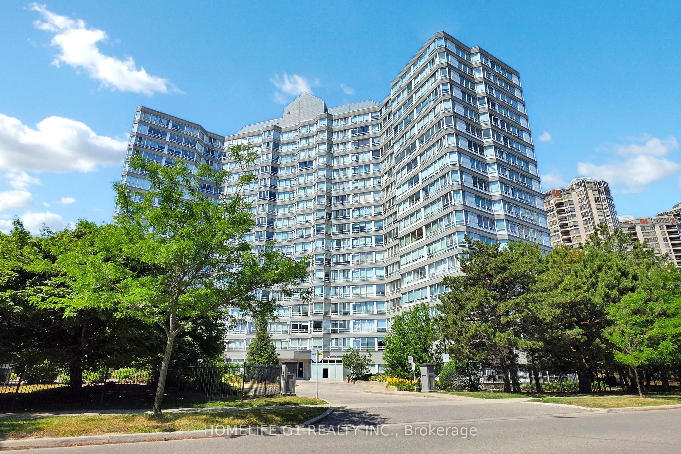 50 Kingsbridge Garden Circle, #1111