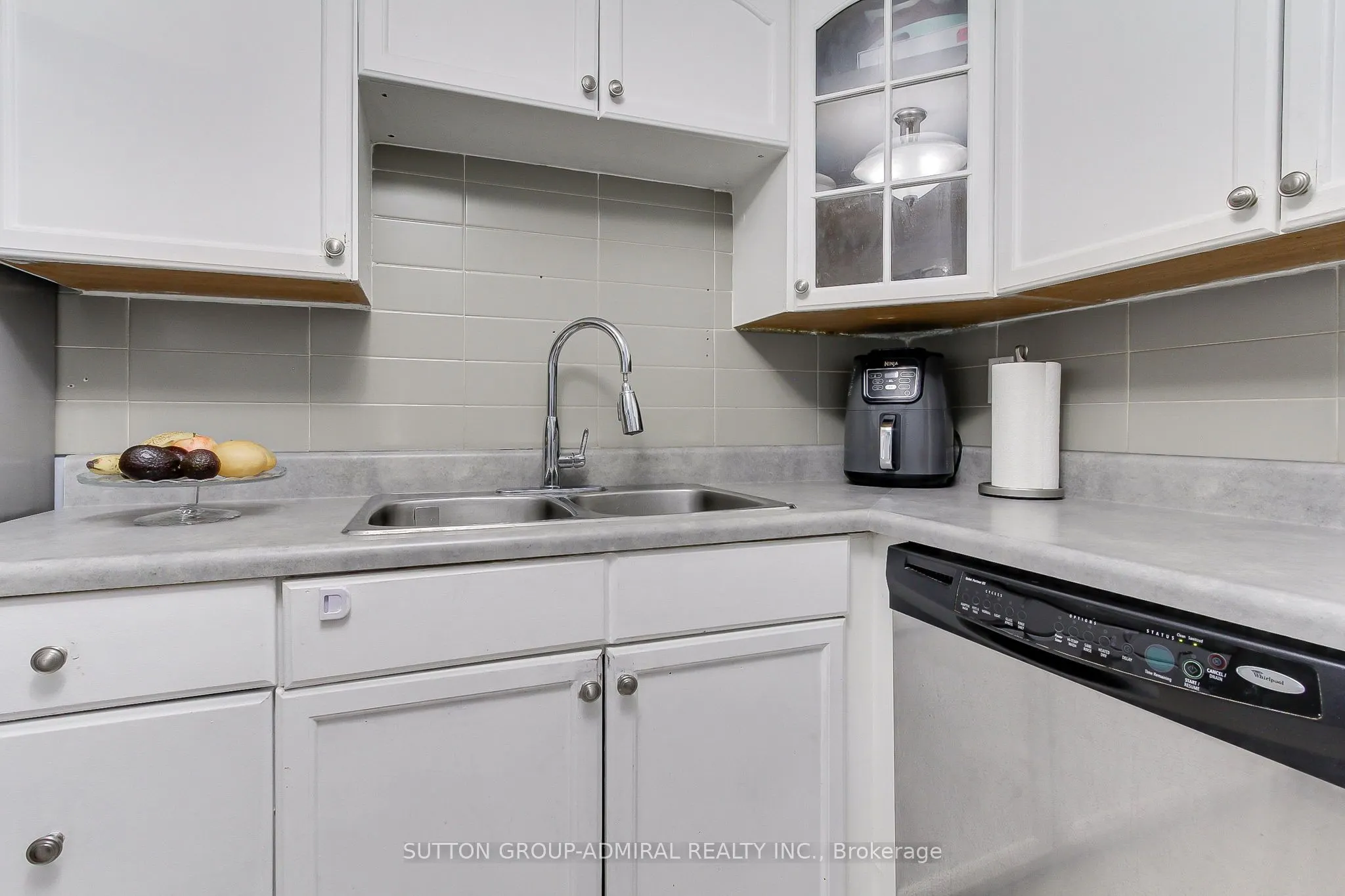 2470 Eglinton Avenue W, #1205