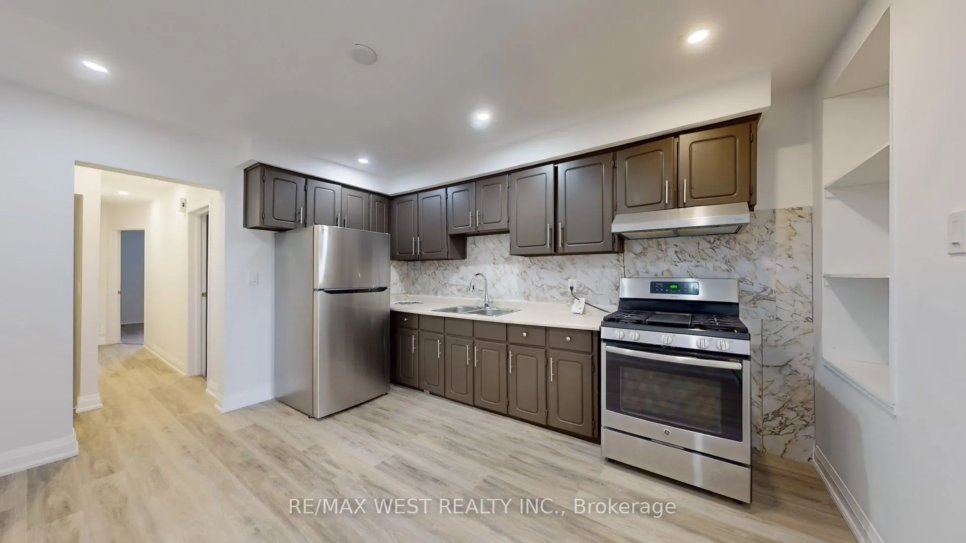 109 Connolly Street, #Main