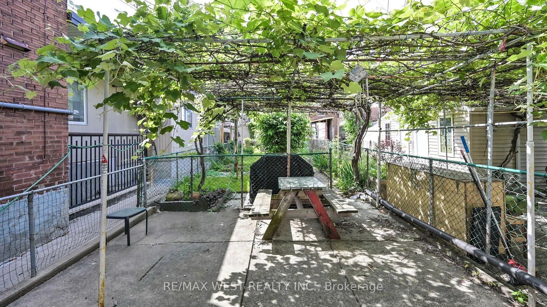 109 Connolly Street, #Main