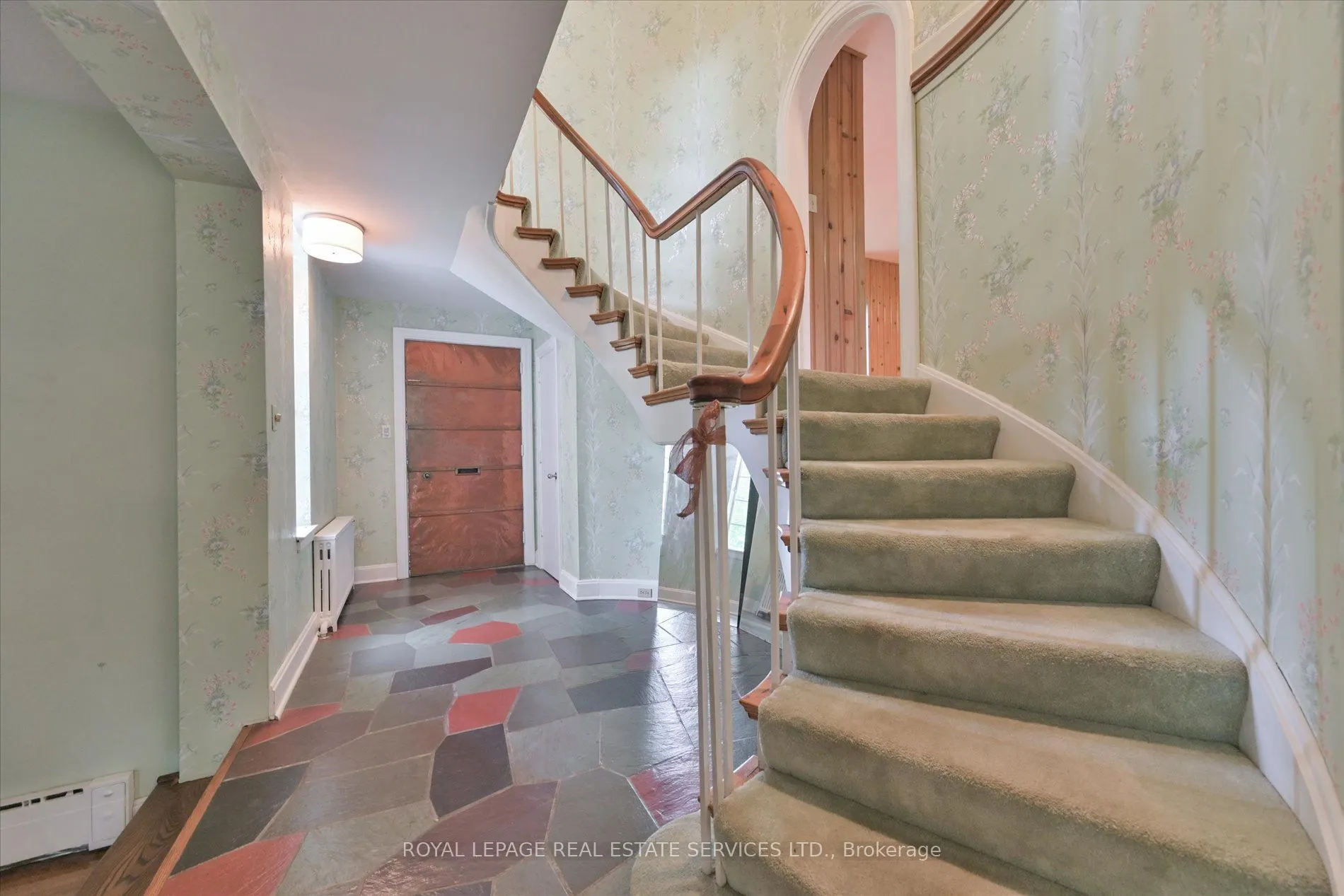9 Edenbridge Drive