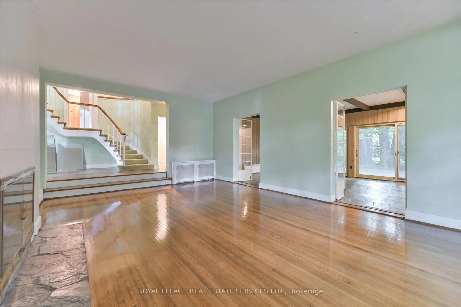9 Edenbridge Drive
