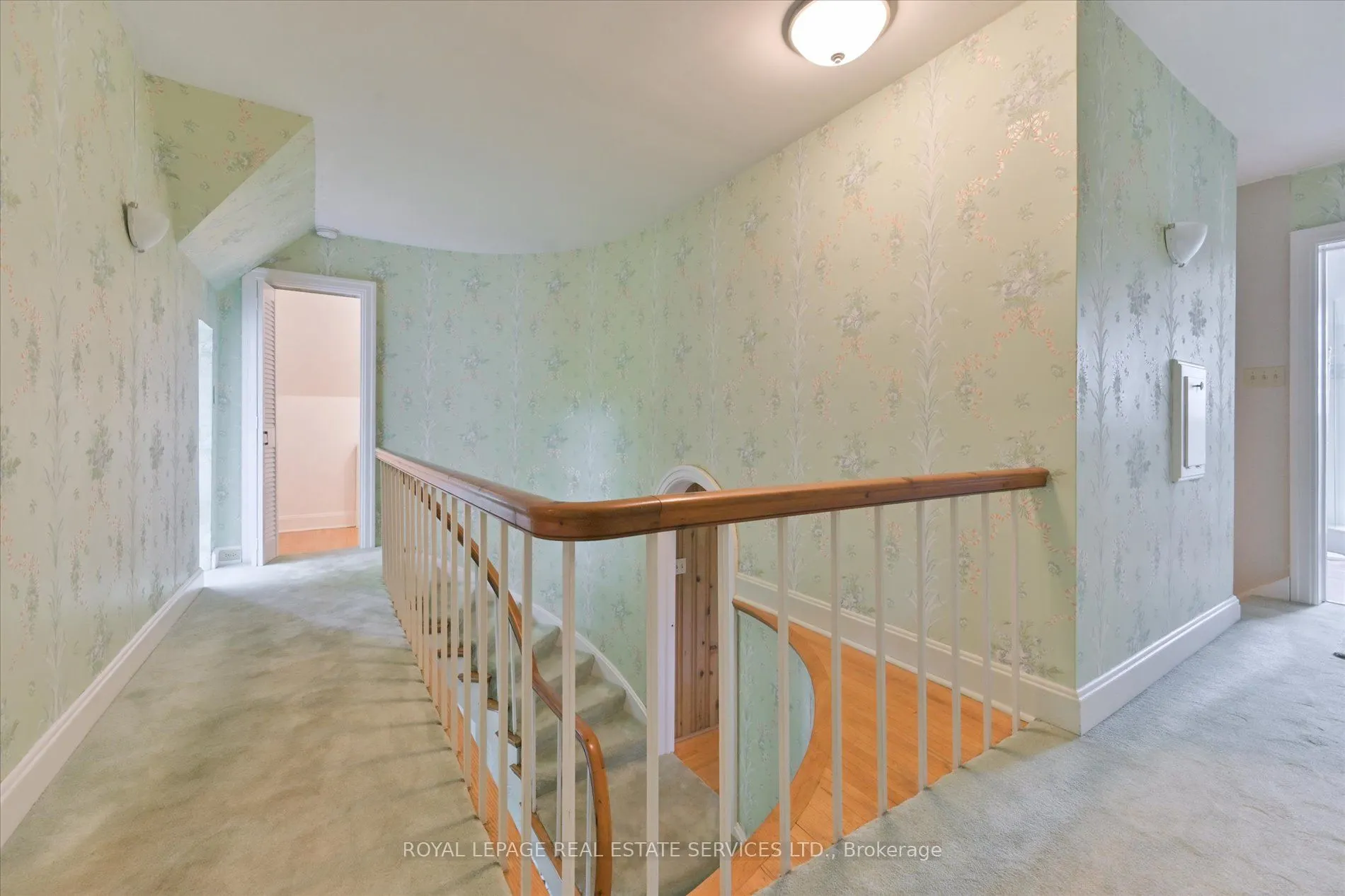 9 Edenbridge Drive