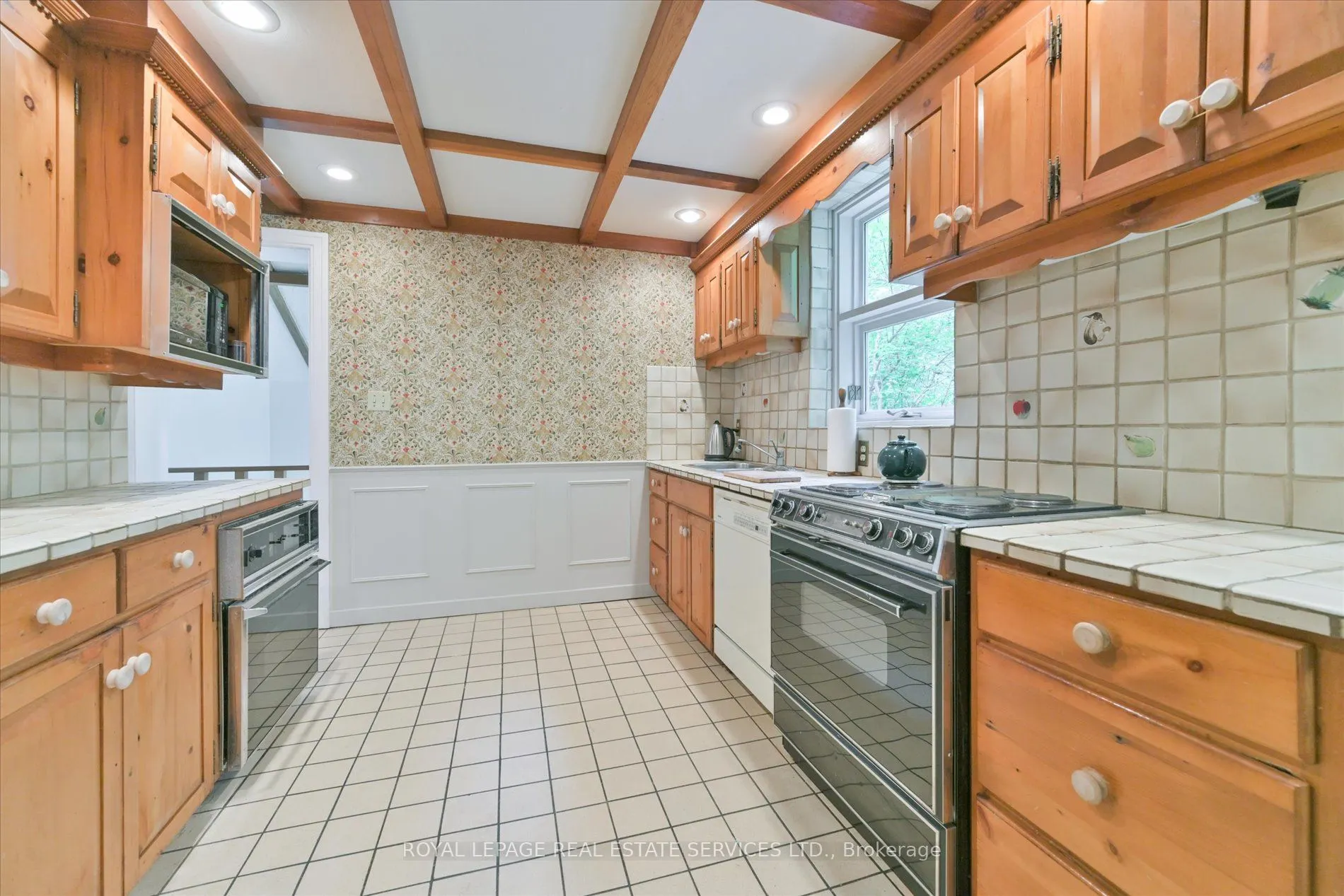 9 Edenbridge Drive