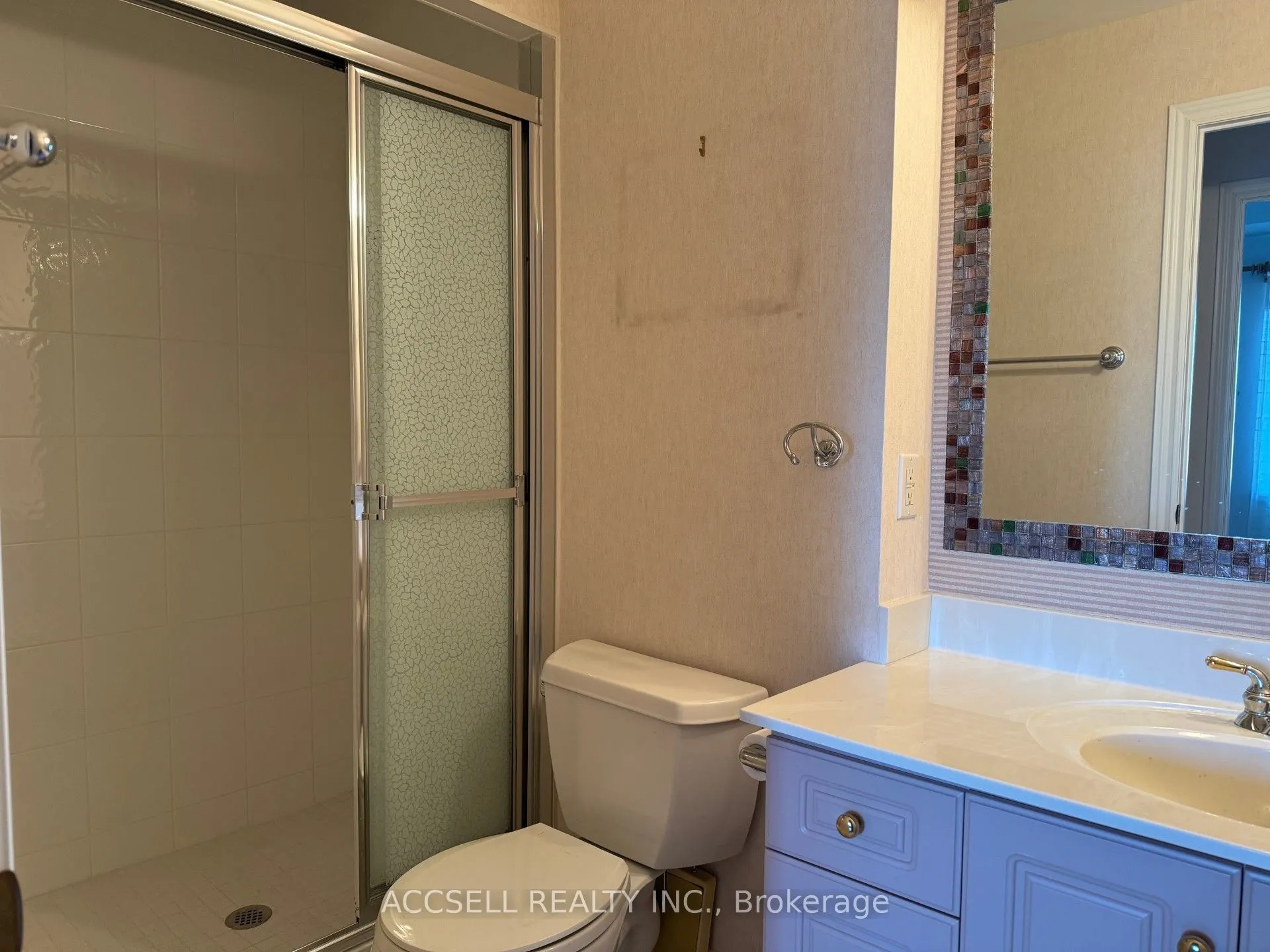 30 Anglesey Boulevard, #304