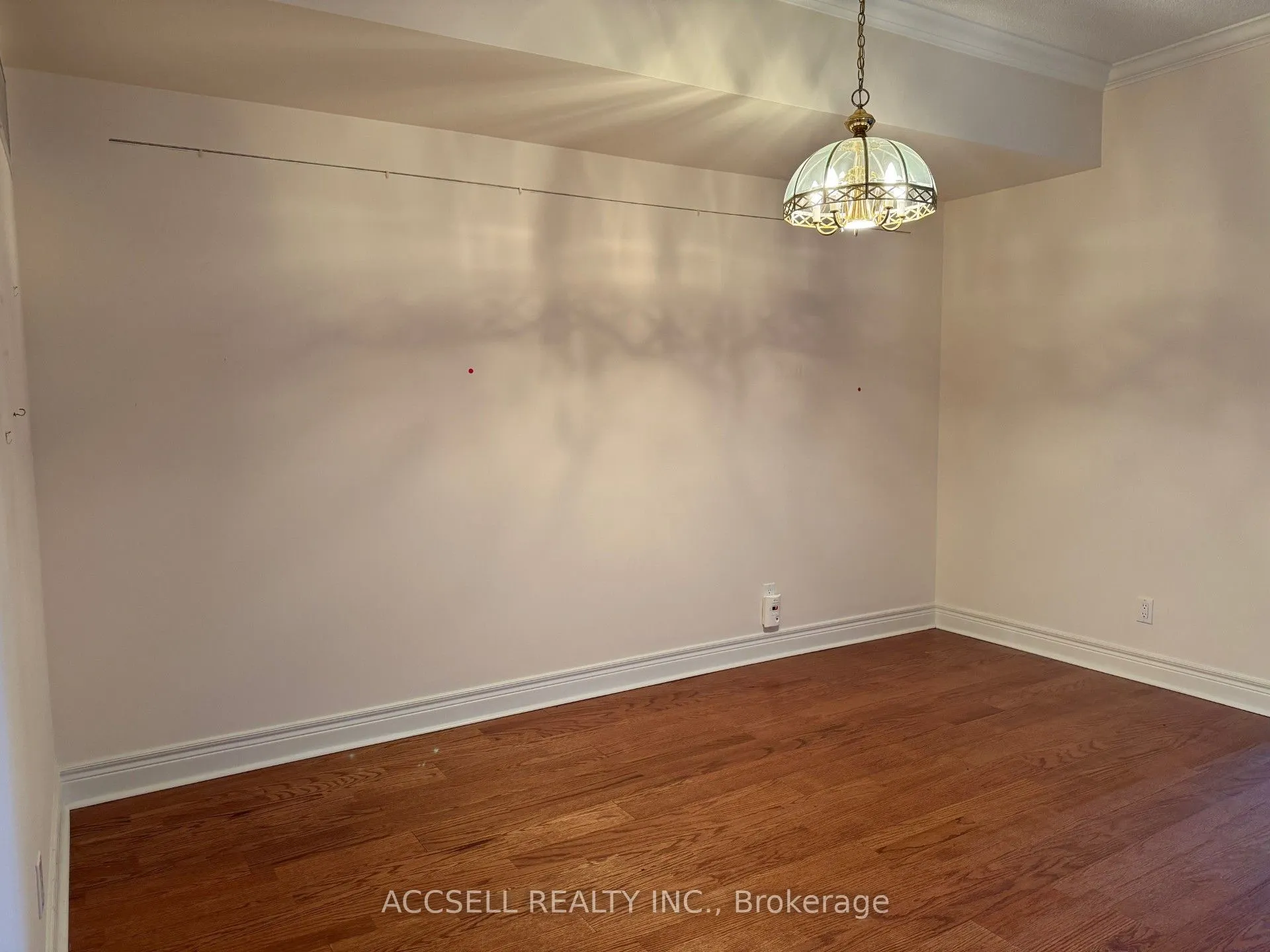 30 Anglesey Boulevard, #304