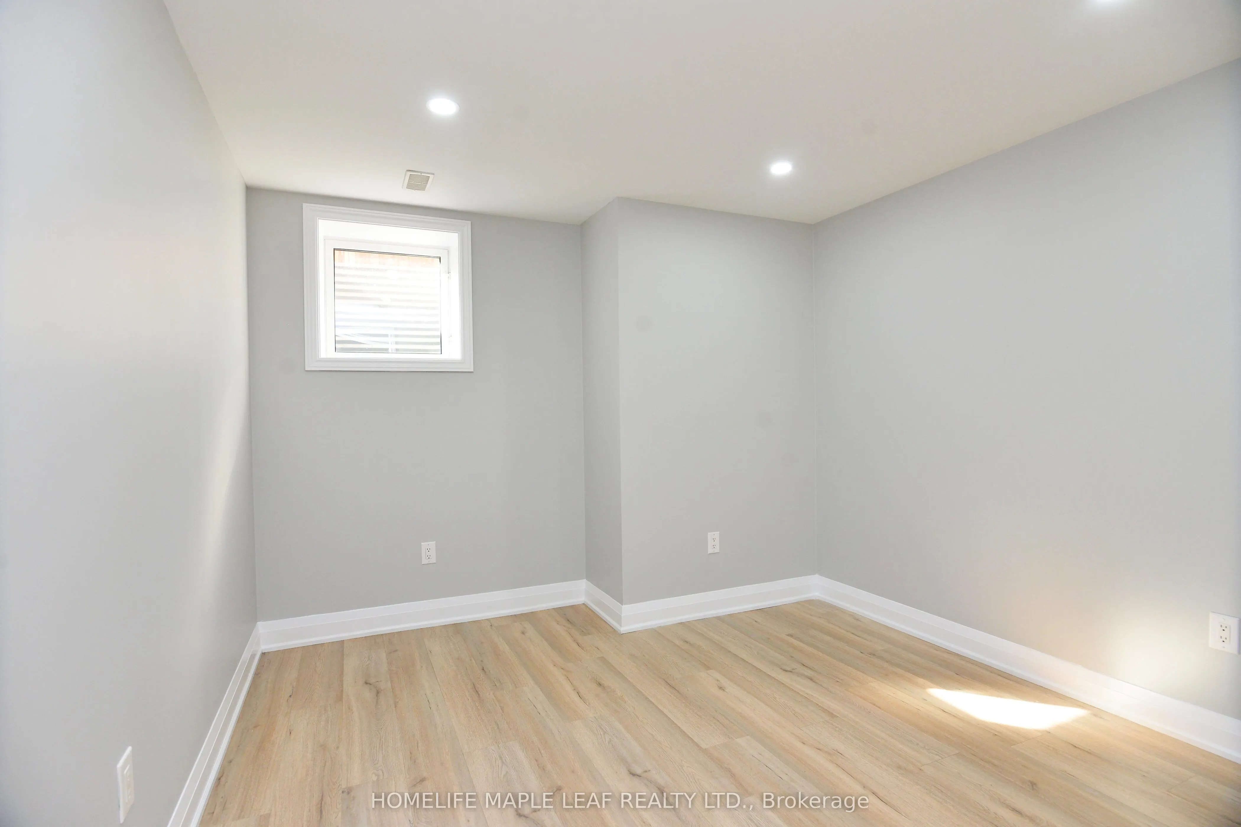12 Eberly Woods Drive