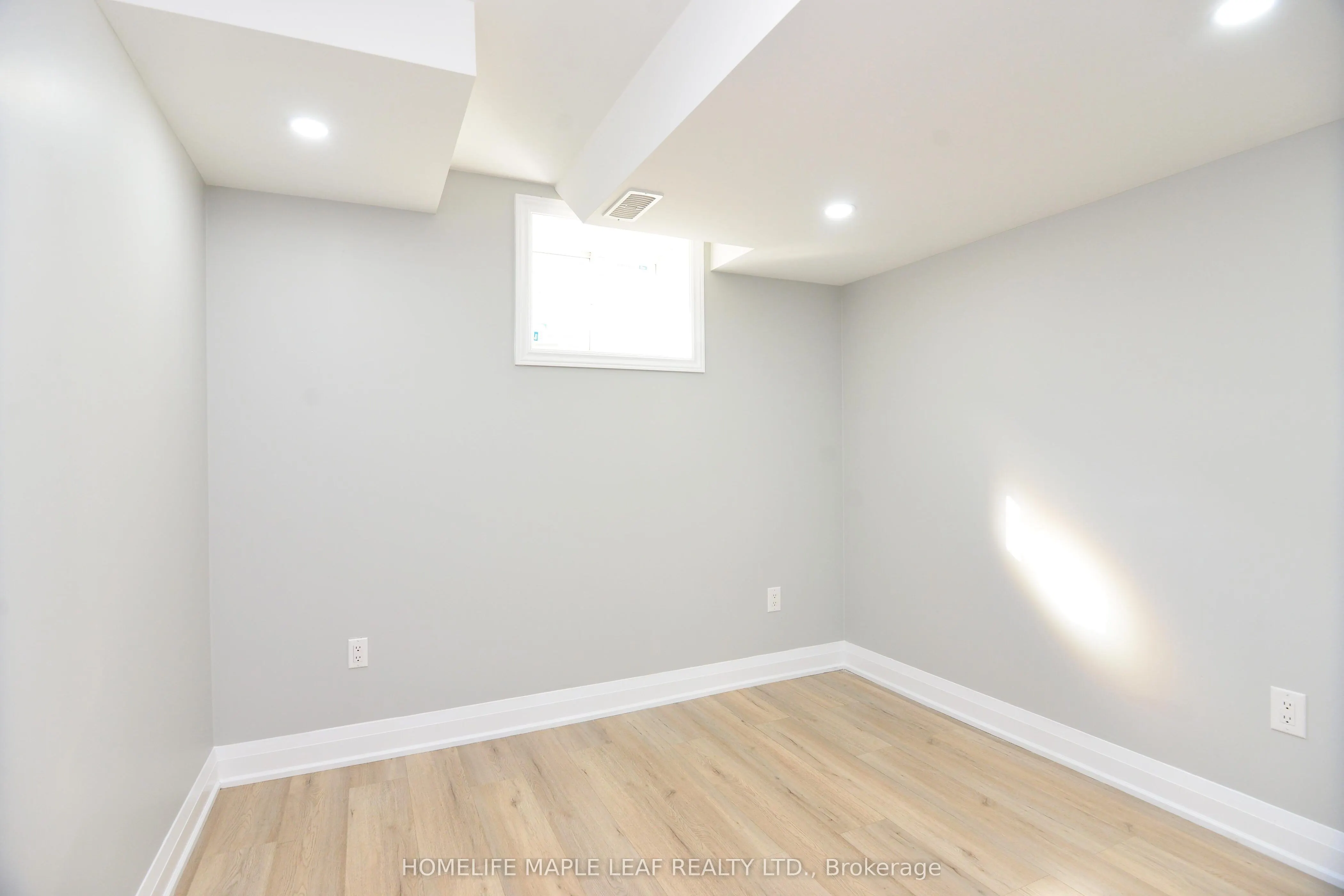 12 Eberly Woods Drive