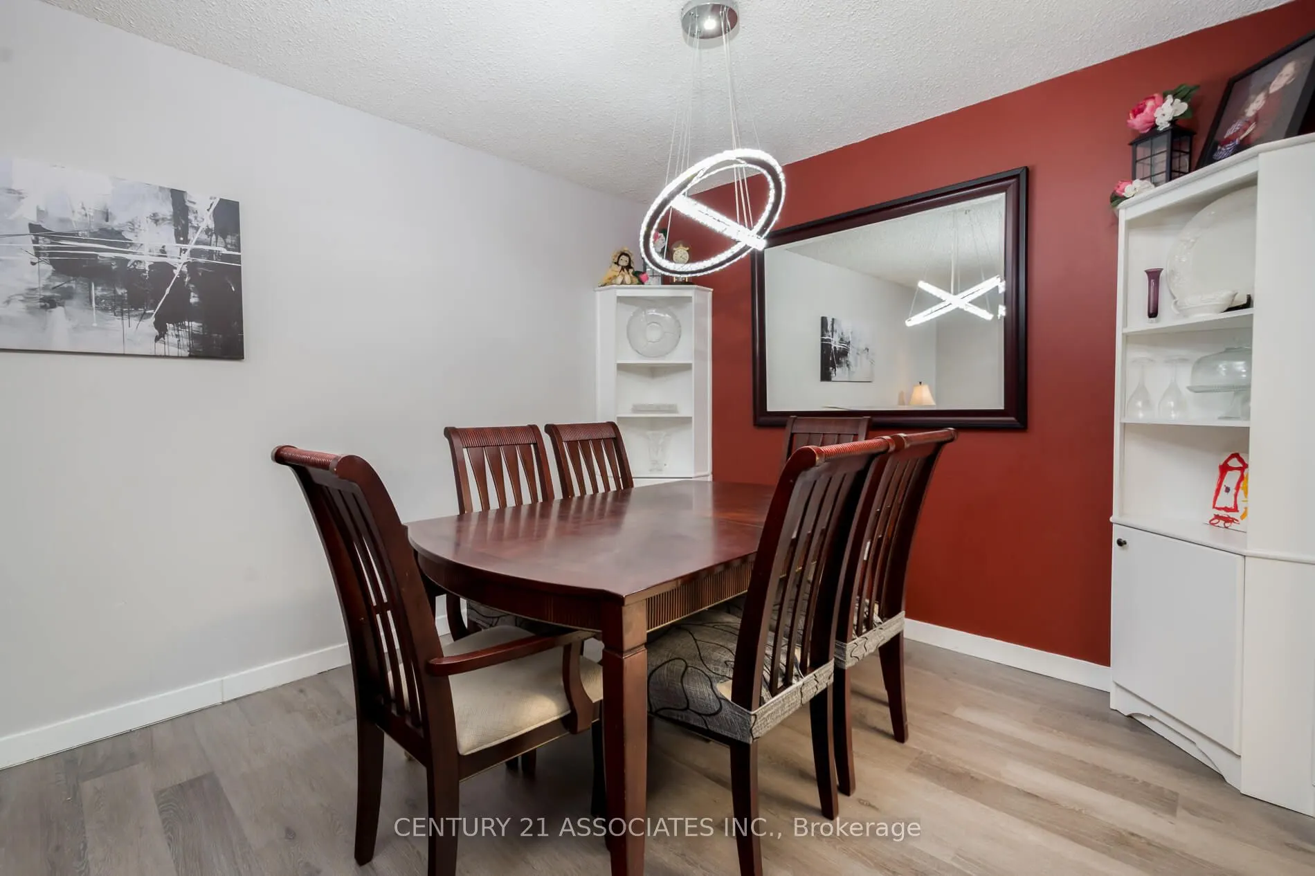 5 Lisa Street, #402