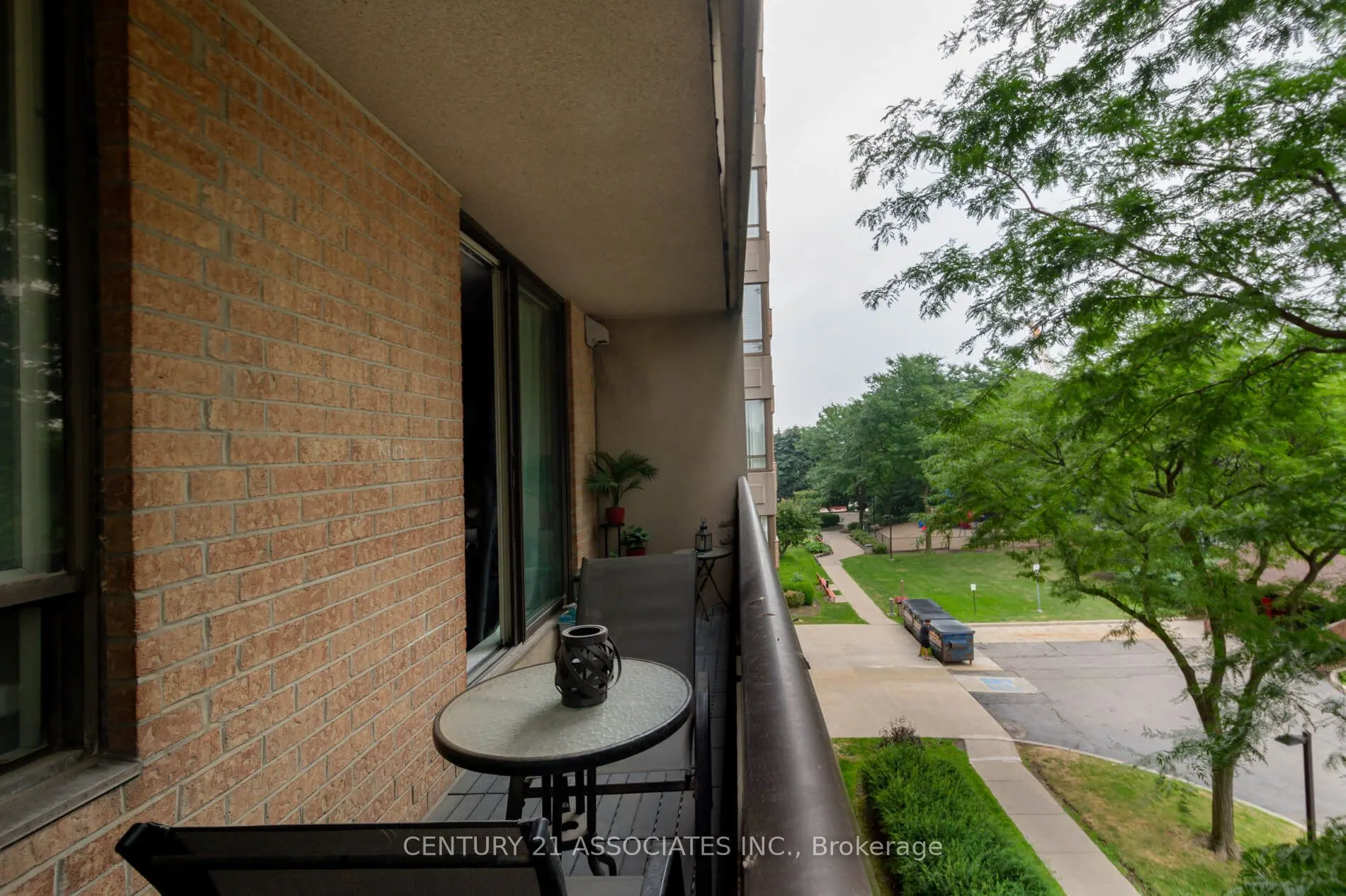 5 Lisa Street, #402