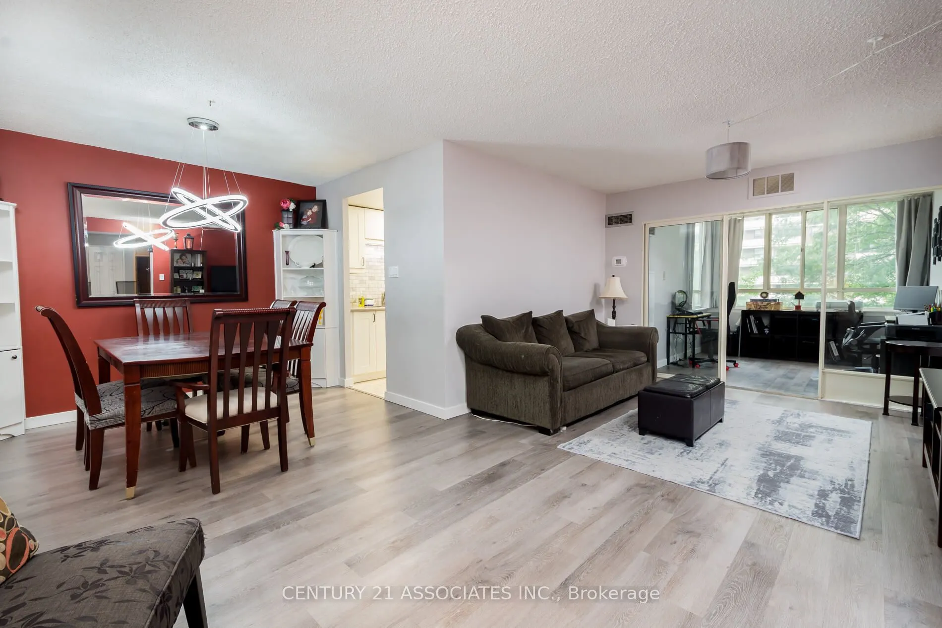 5 Lisa Street, #402