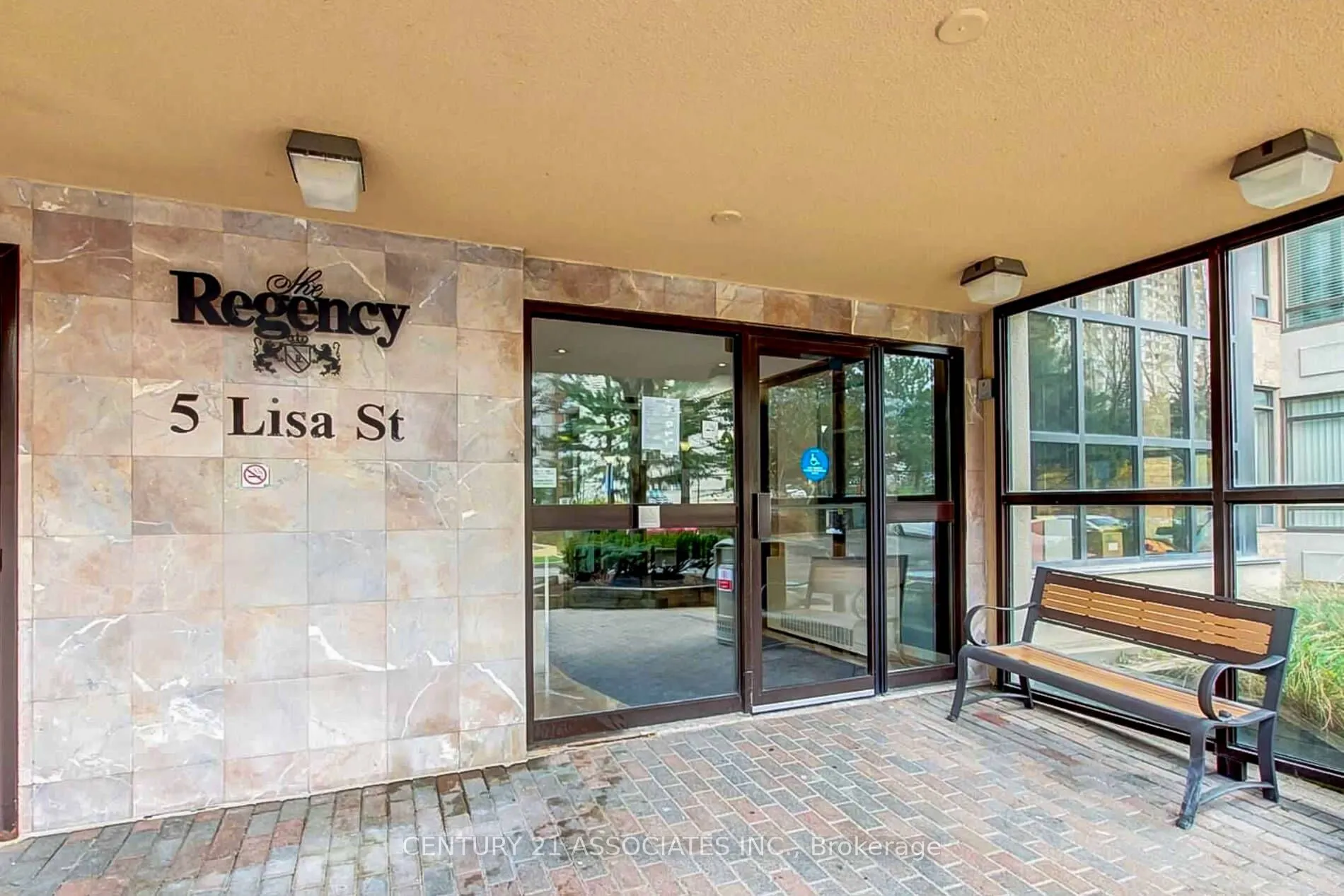 5 Lisa Street, #402