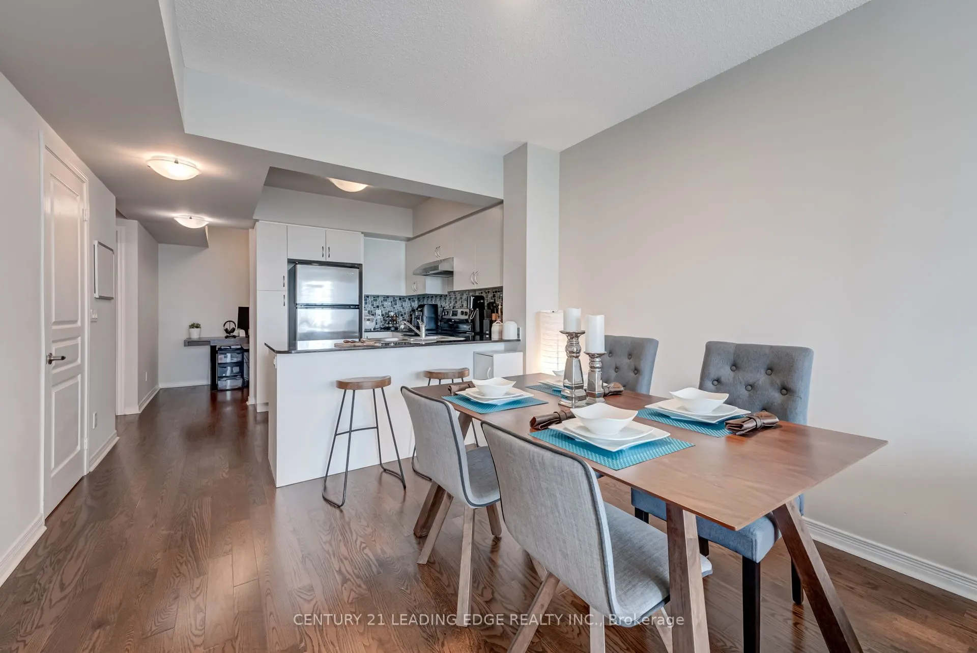 2240 Lake Shore Boulevard W, #601