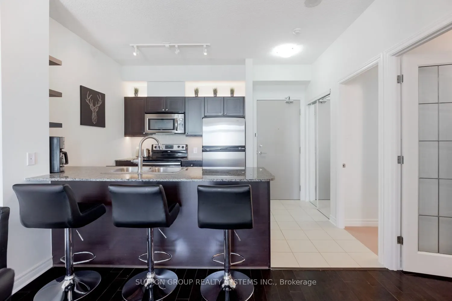 3525 Kariya Drive, #1107