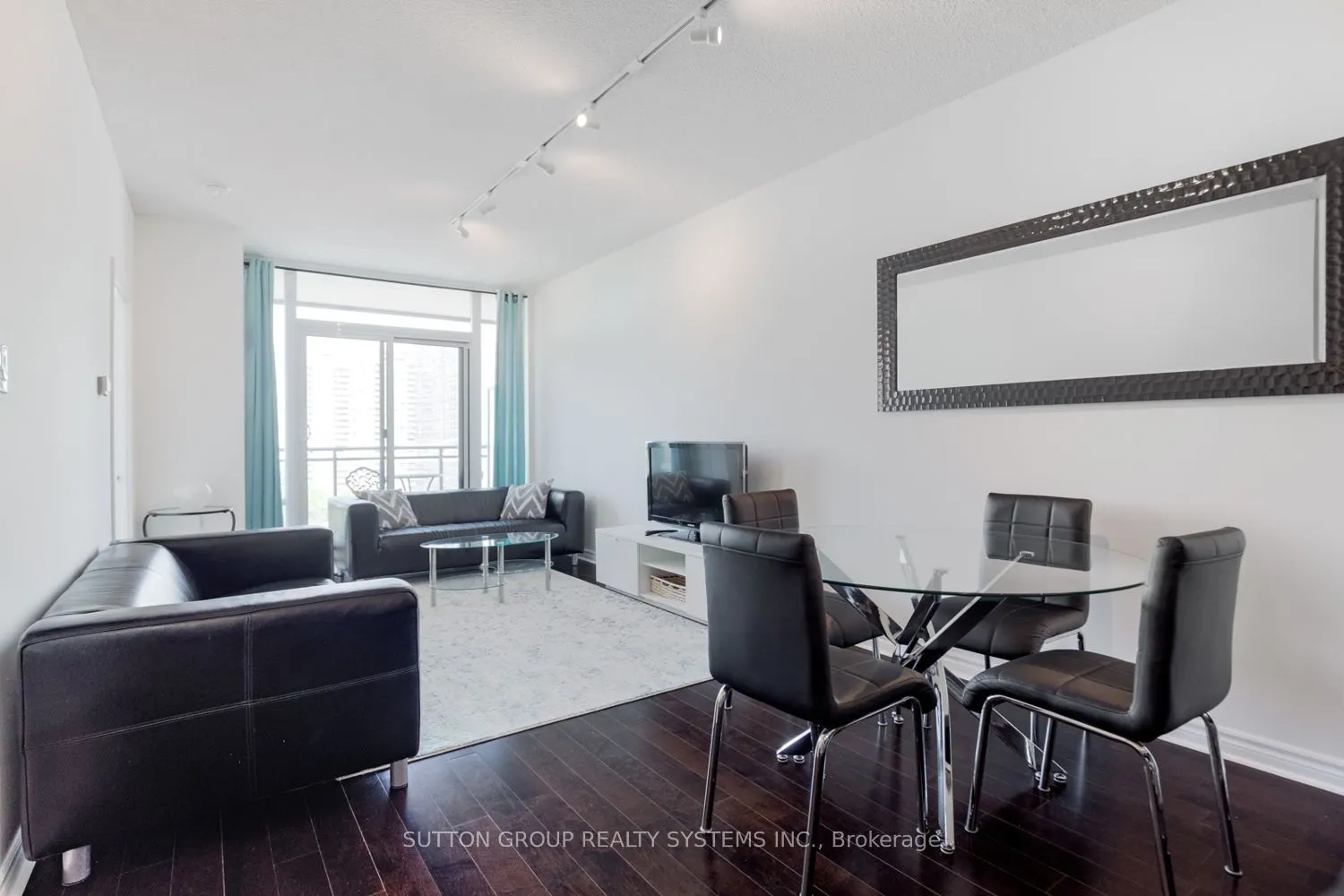 3525 Kariya Drive, #1107