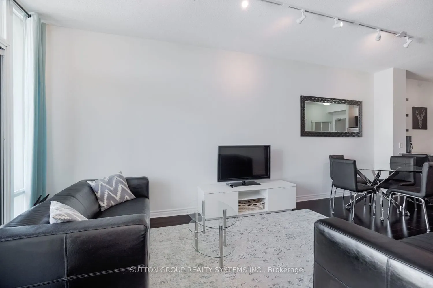 3525 Kariya Drive, #1107
