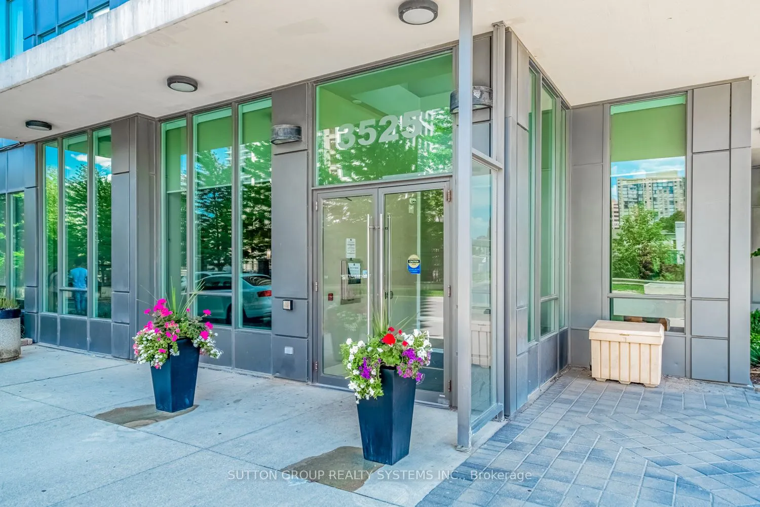 3525 Kariya Drive, #1107